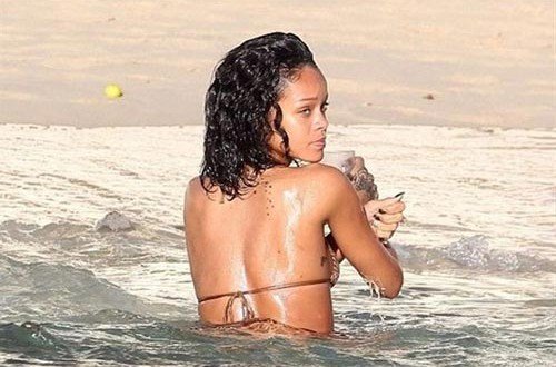 Rihanna dentro del mar