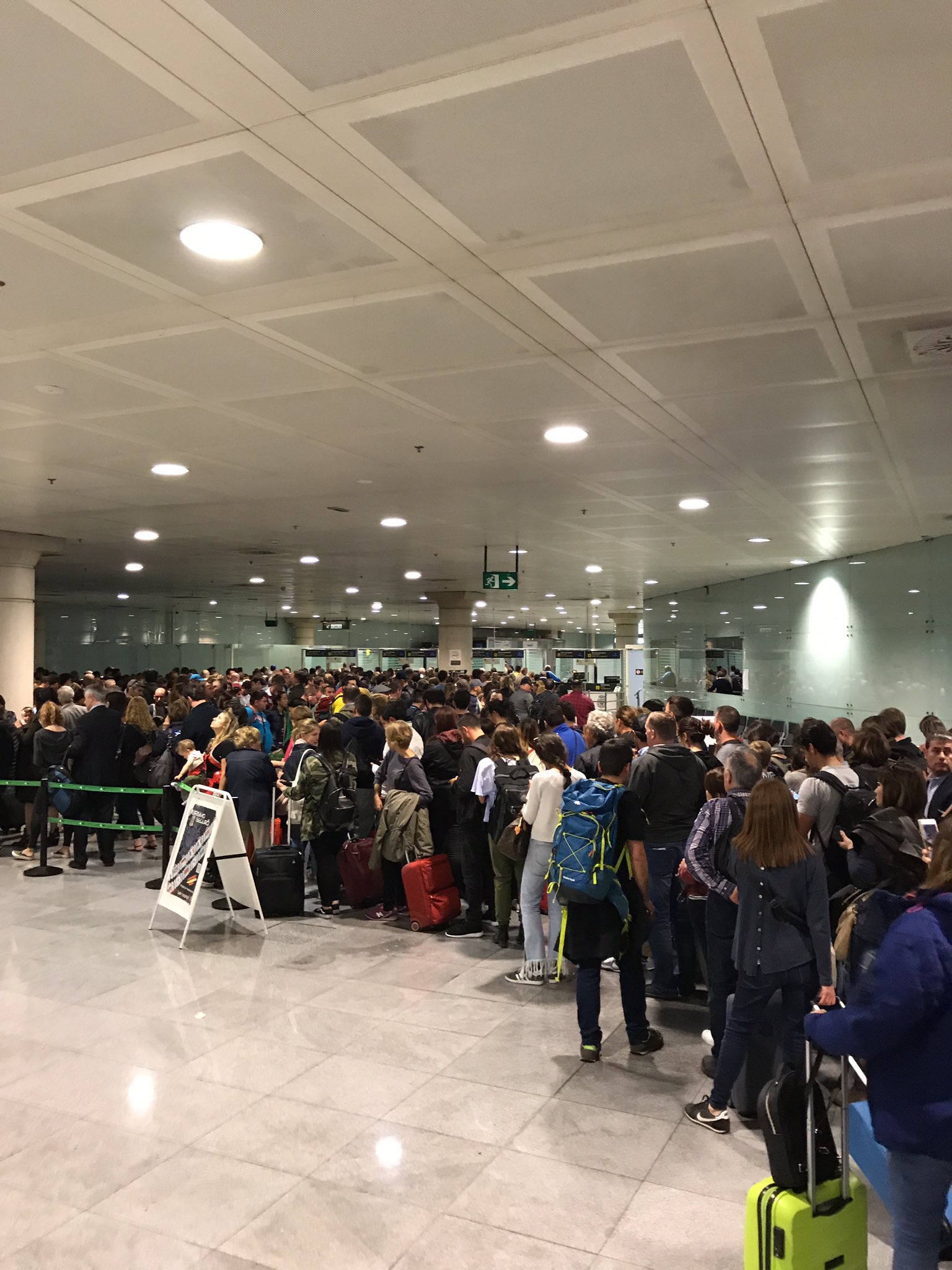 La policia espanyola culpa Aena de la reaparició de cues a l’aeroport