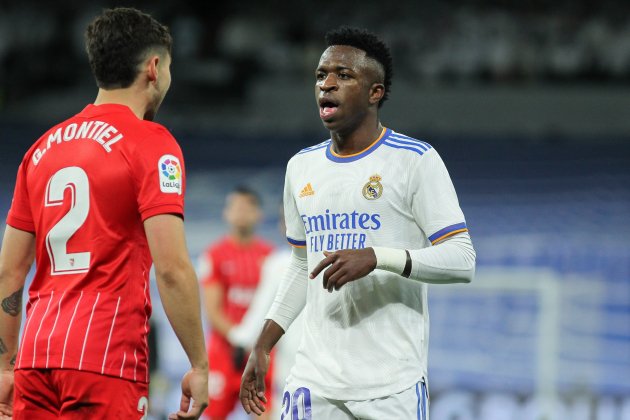 gonzalo montiel vinicius real madrid sevilla europa press