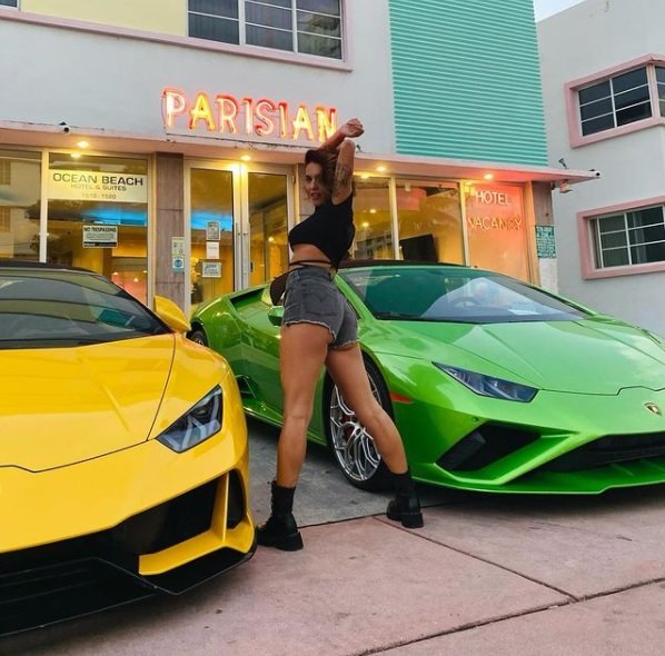 lorena castell coches miami