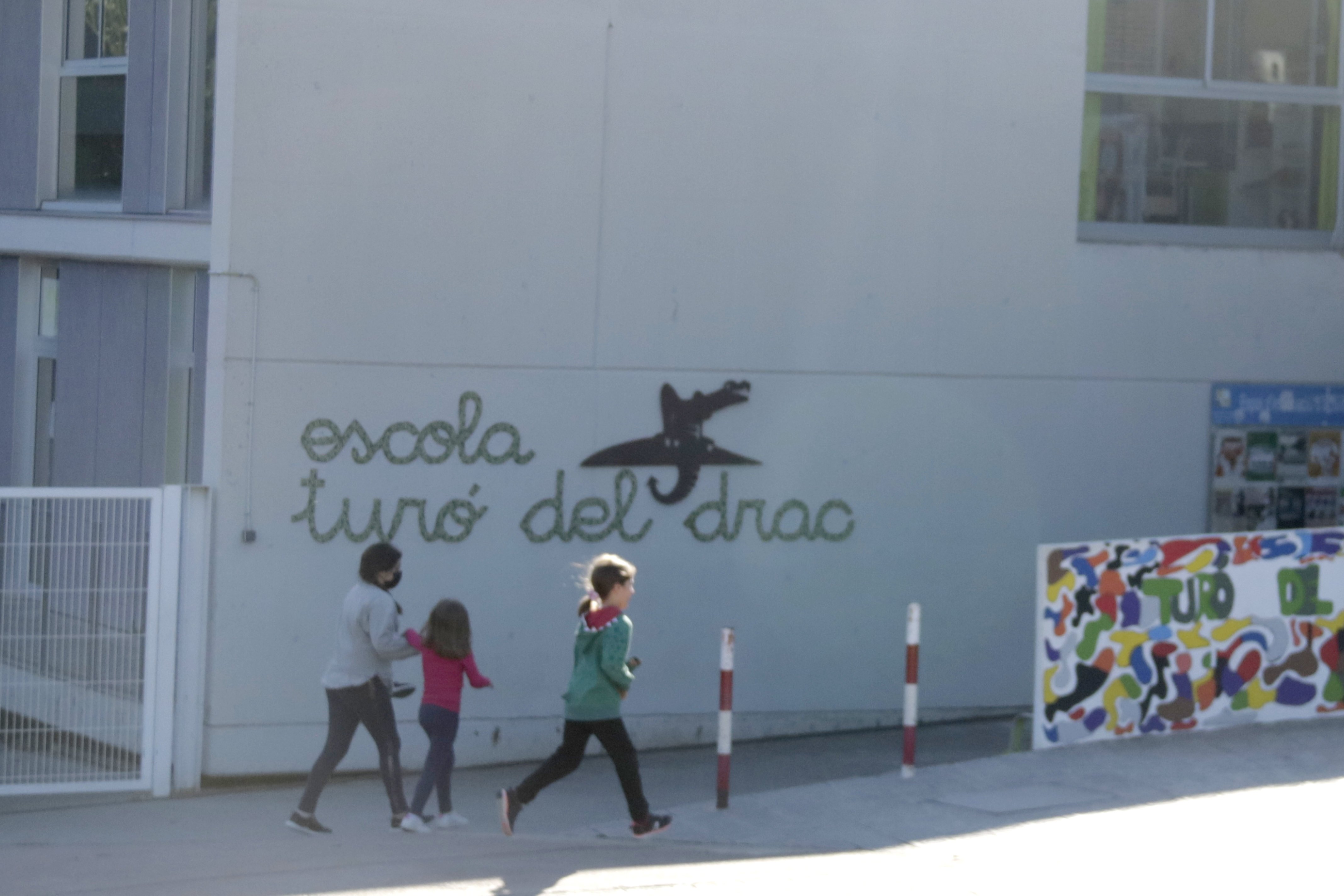 Pares de l'escola de Canet obligada al 25% de castellà exigeixen blindar el català