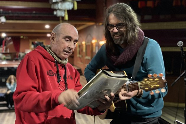 Ensayo concierto Lluís Llach   Debat Constituent (4)