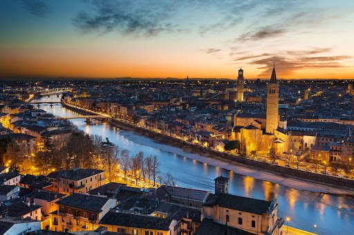 Verona: una ciudad con mucha magia y alojamientos rebajados