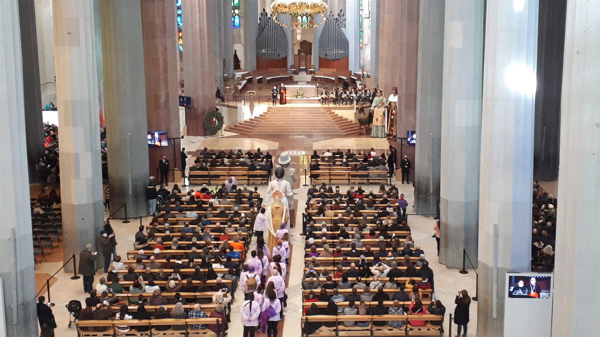 La cultura popular engega la inauguració de la nova torre de la Sagrada Família