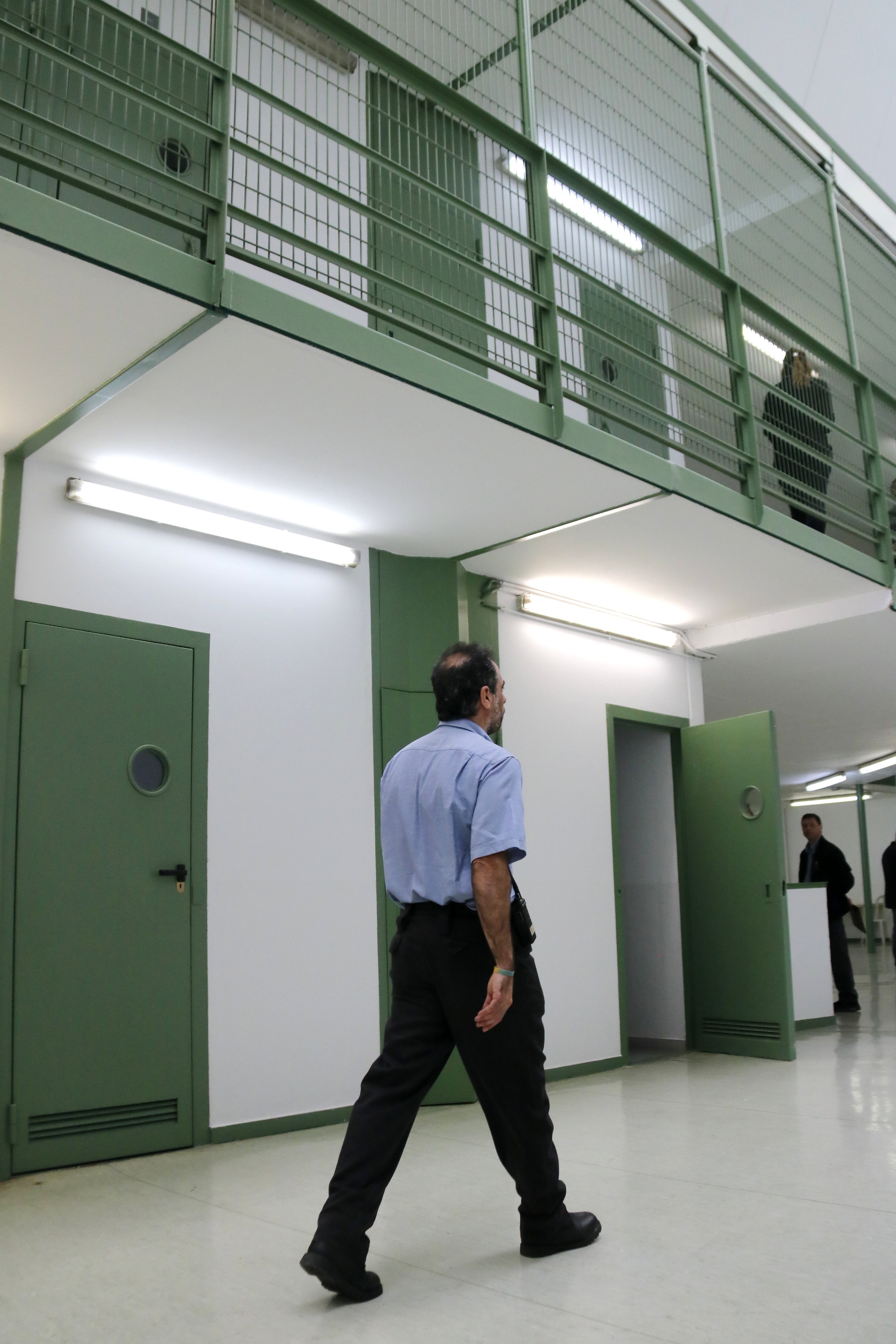 Los funcionarios de prisiones exigen al Govern que luche por su jubilación anticipada