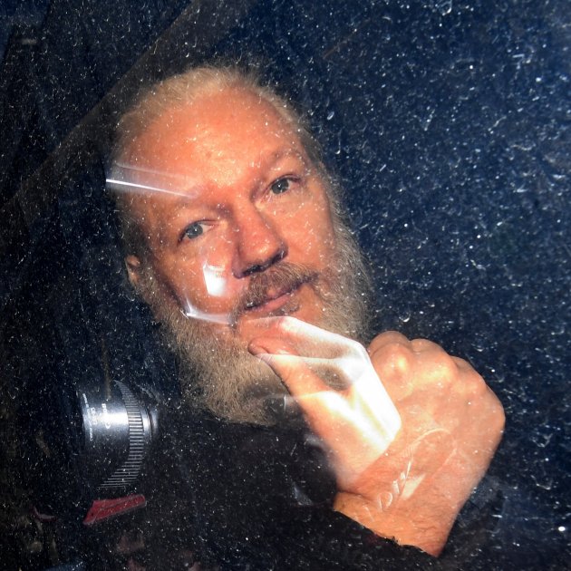 Assange a un pas de l'extradició: la justícia britànica dona la raó als EUA