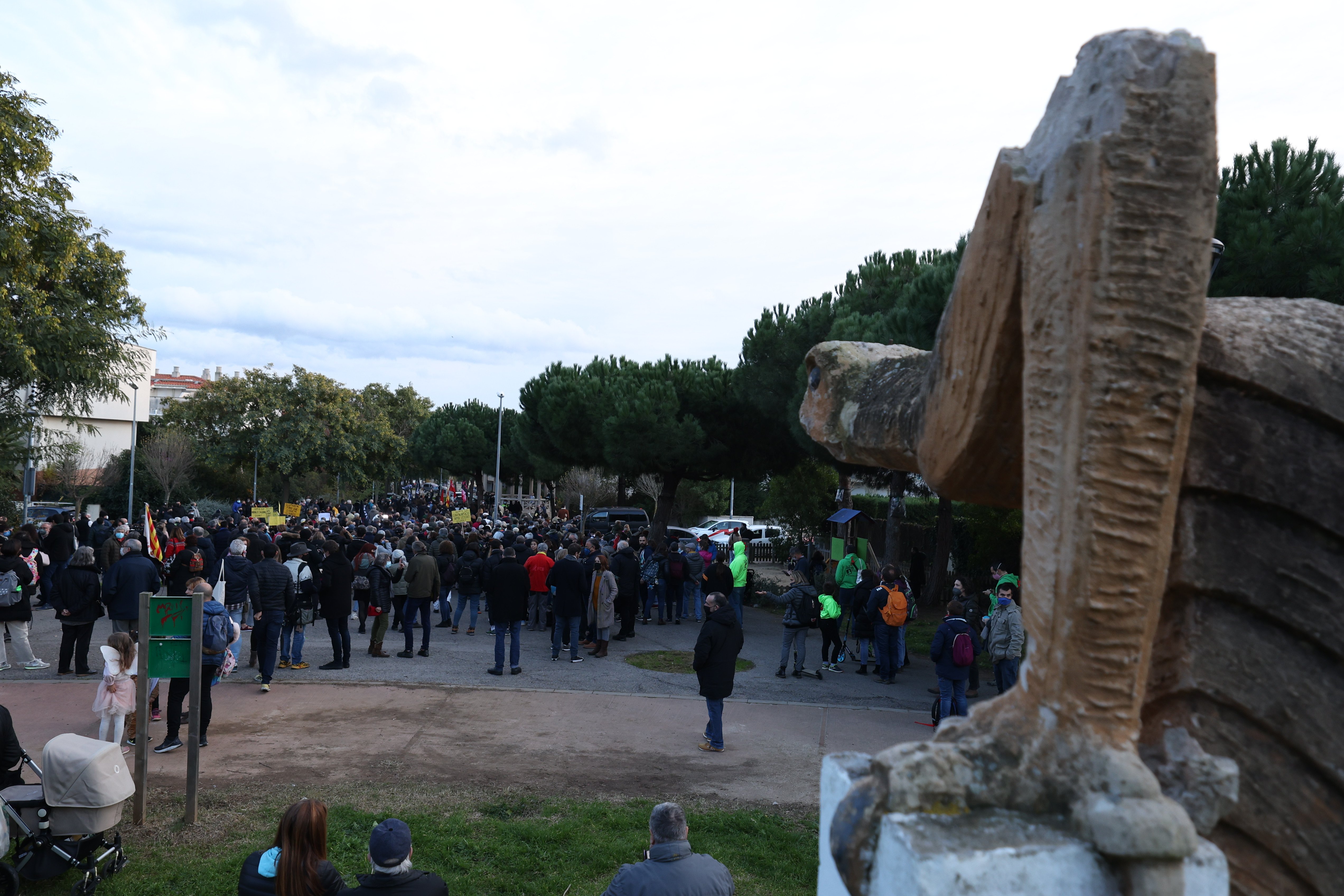  Manifestacion concentracion Escuela Turo del Drac canet de mar en catala 25% castellano lengua - Sergi Alcazar