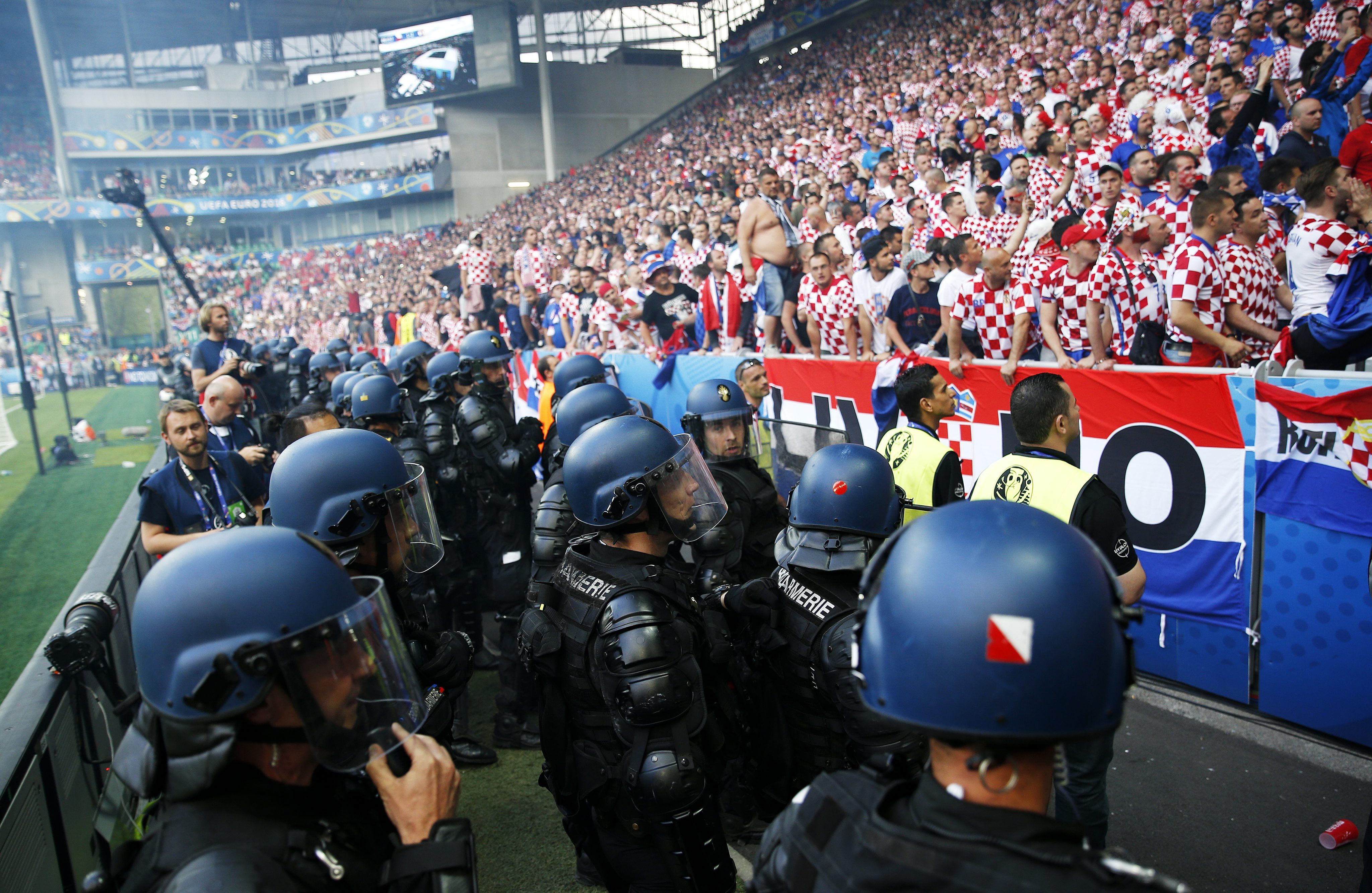 La UEFA considera més greu mostrar estelades que els aldarulls de Croàcia