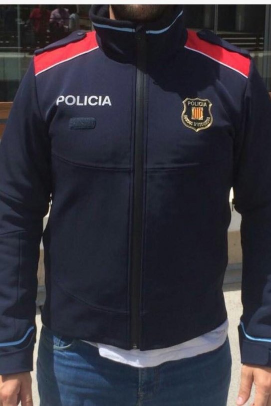 nuevo uniforme mossos|mozos