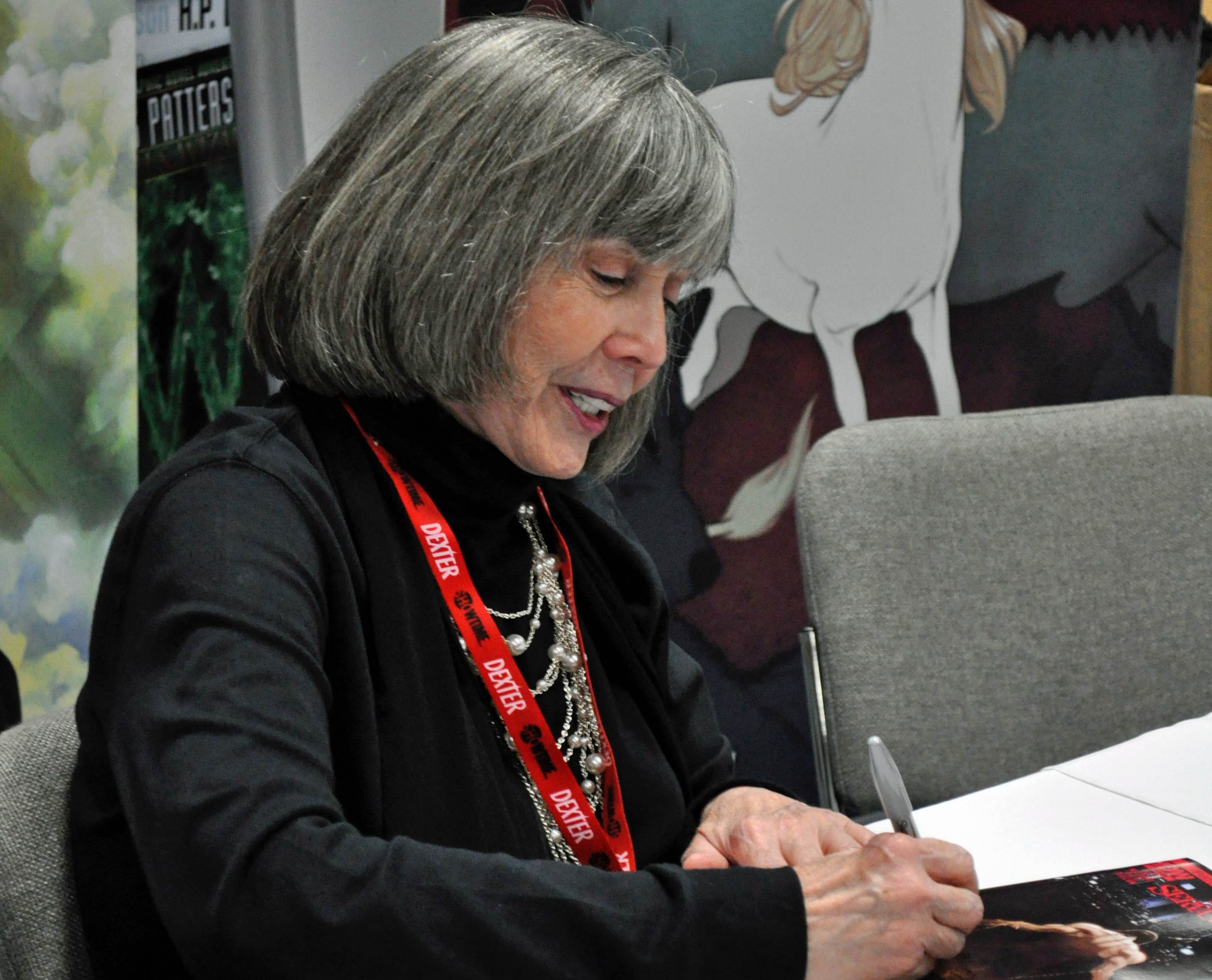 Muere la escritora Anne Rice, autora de 'Entrevista con el vampiro'