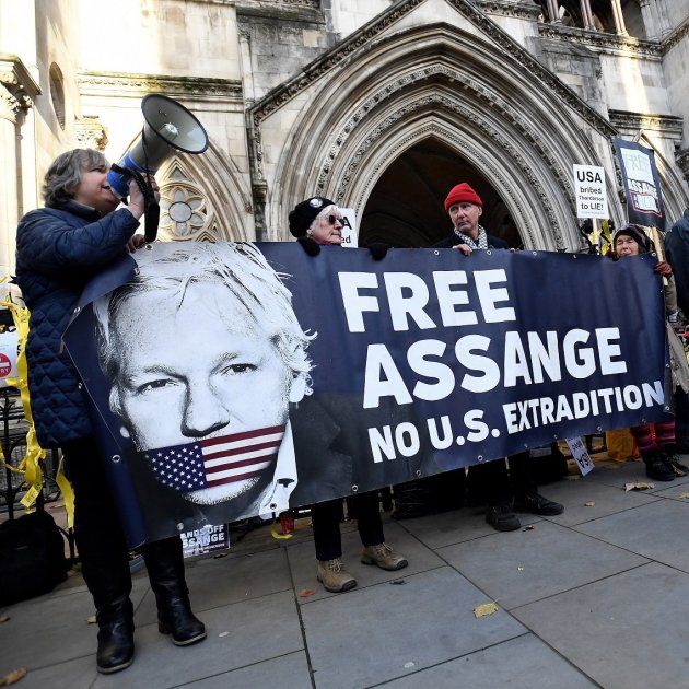 Assange sufrió un ictus en la prisión