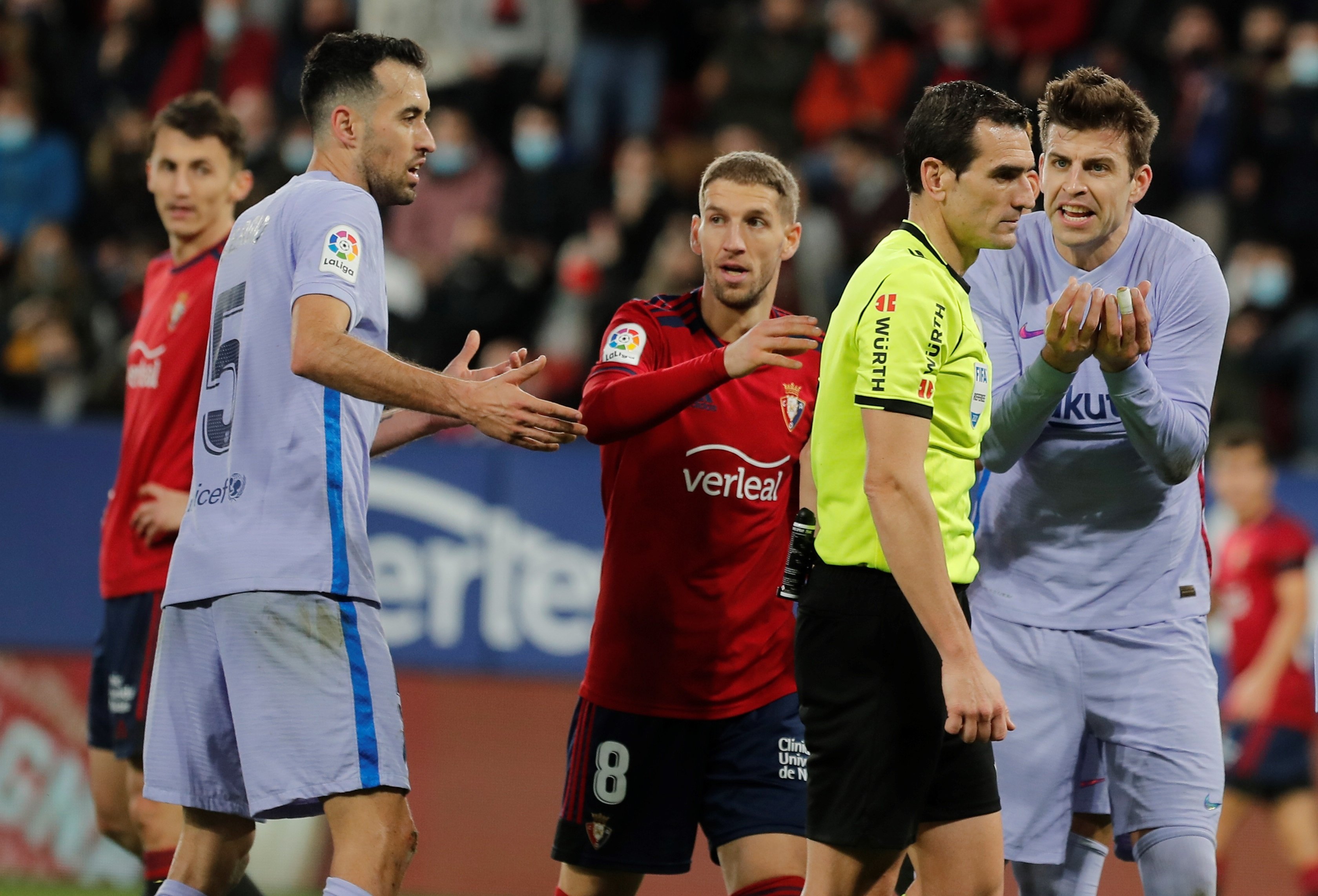 El Barça decepciona en la Liga y tampoco levanta cabeza contra Osasuna (2-2)