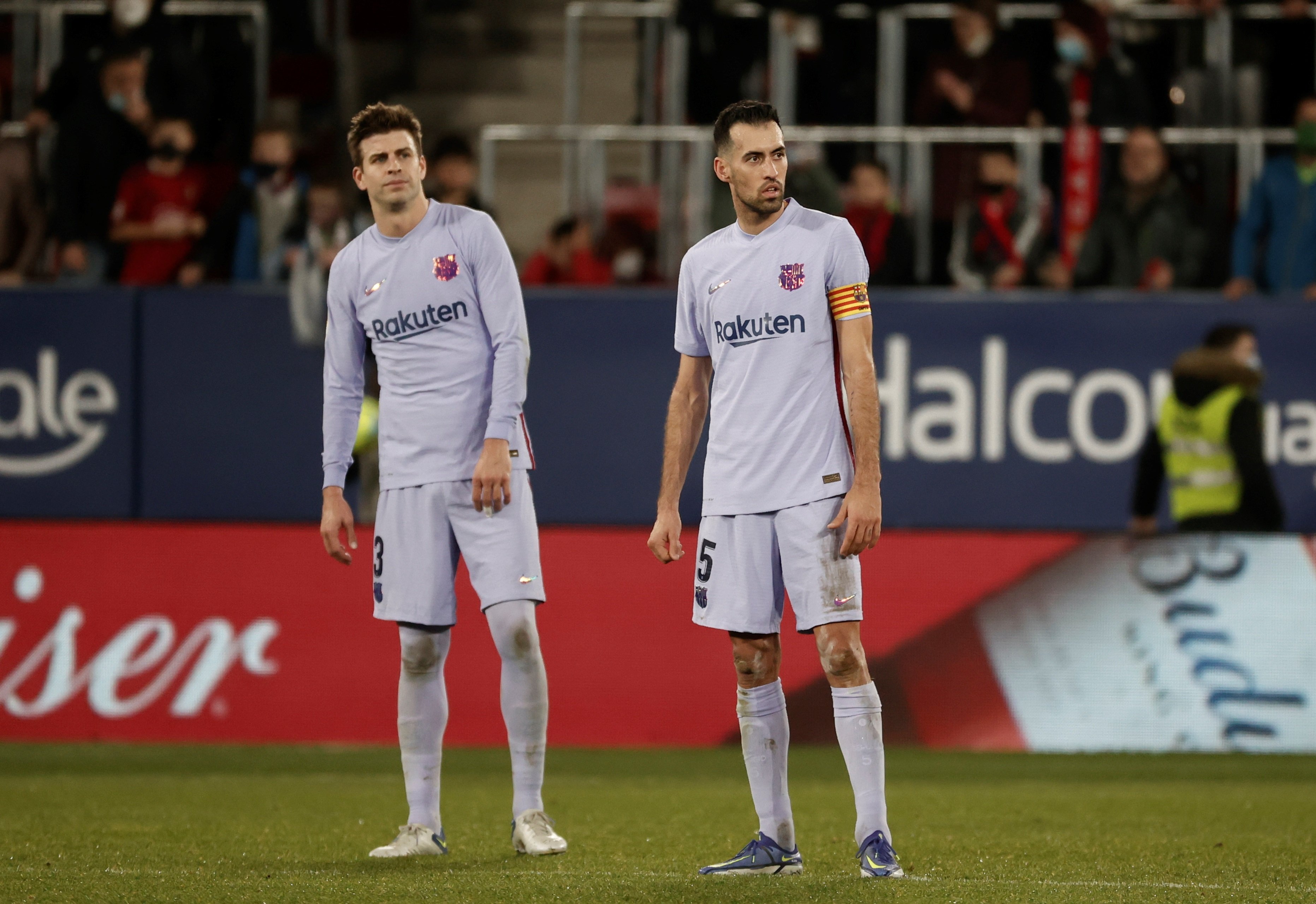 Piqué admite que el Barça vive una situación crítica y que le urge ganar ya