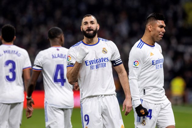 Karim Benzema celebra gol real madrid atletico efe