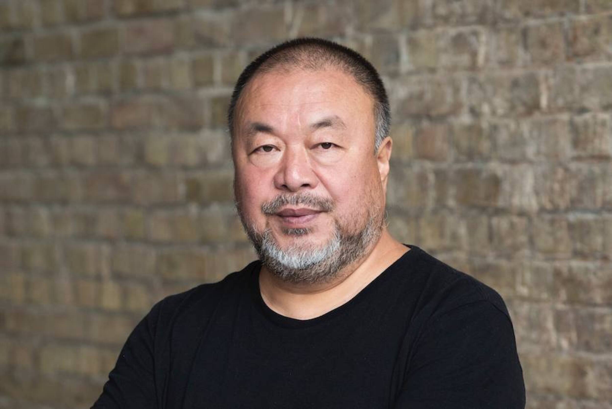 Òmnium reconeix Ai Weiwei amb el Premi Joan Baptista Cendrós