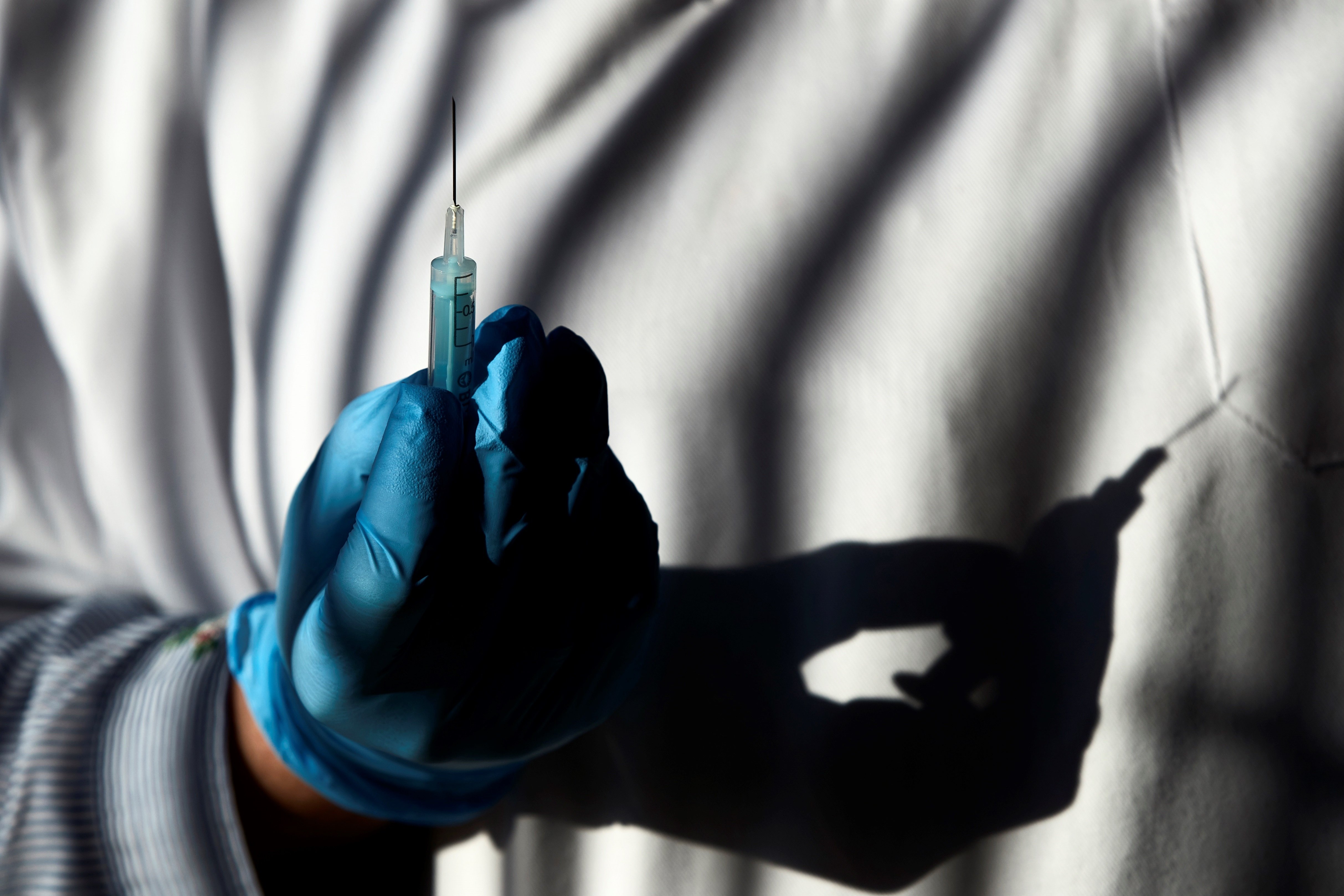 Covid | Dos dosis de la vacuna, efectivas contra la hospitalización por ómicron