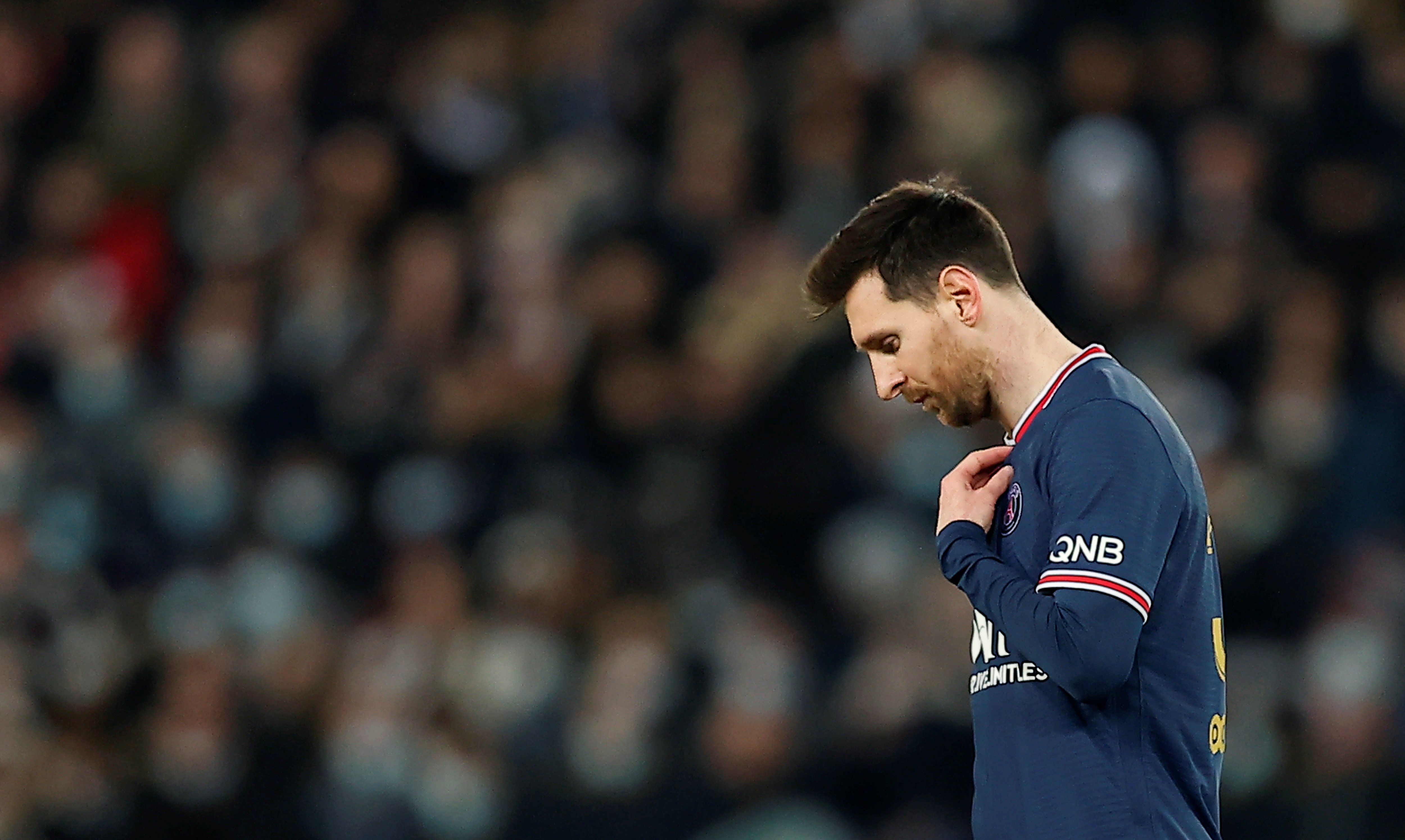 Messi vive un infierno en el PSG y, por primera vez, ha pedido a su padre volver al Barça