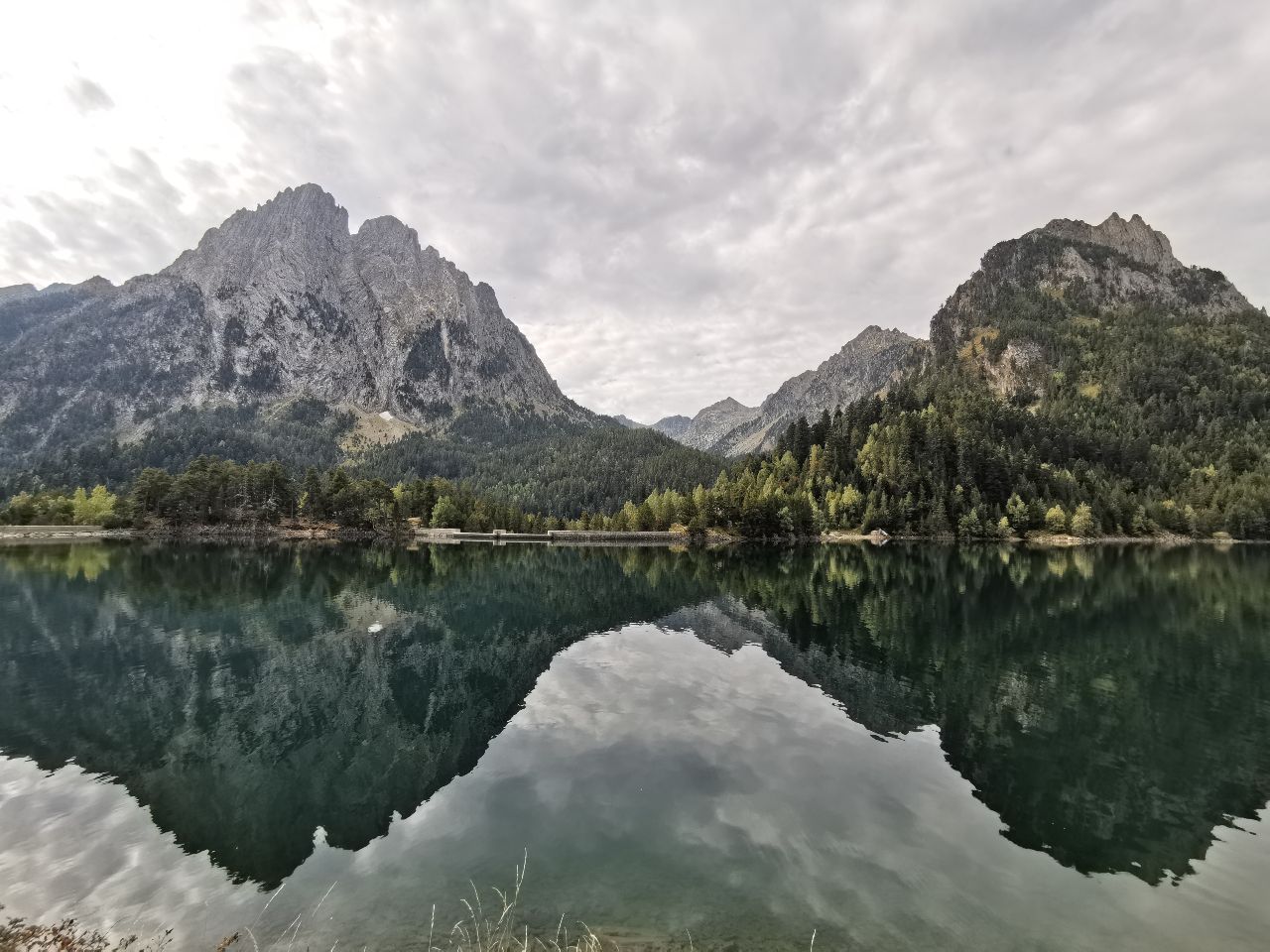 Hostales para descubrir un rincón espectacular: el Parque Nacional de Aigüestortes y Estany de Sant Maurici