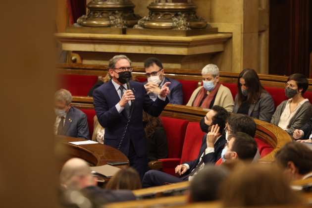 Jaume Giró diputados parlamento hemiciclo Sergi Alcàzar