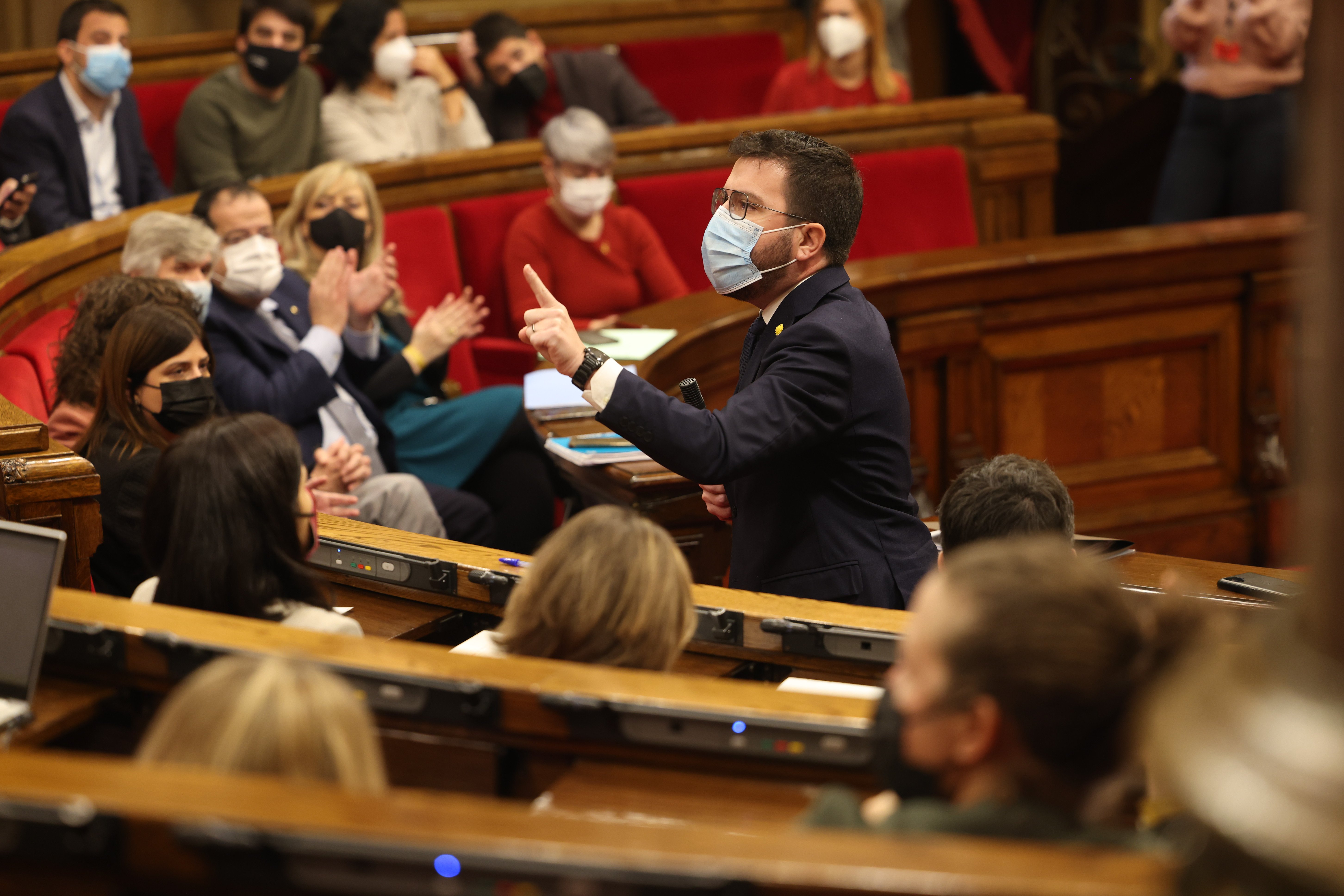 Cs compara el caso de Canet con terrorismo y Aragonès avisa: "Se arrepentirá"