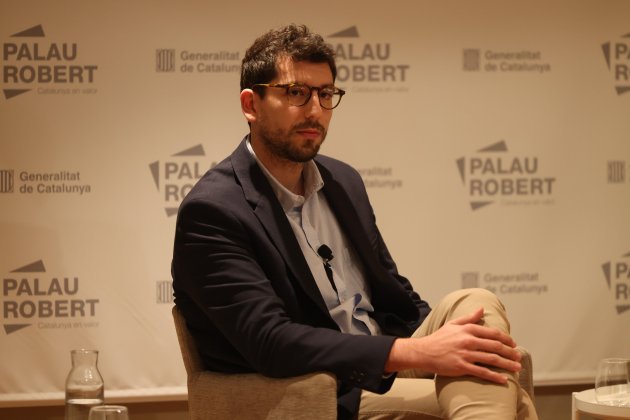 Arnau Rius acto pel català al palau robert de ElNacional.cat - Sergi Alcàzar Arnau Rius acto pel català al palau robert de ElNacional.cat - Sergi Alcàzar