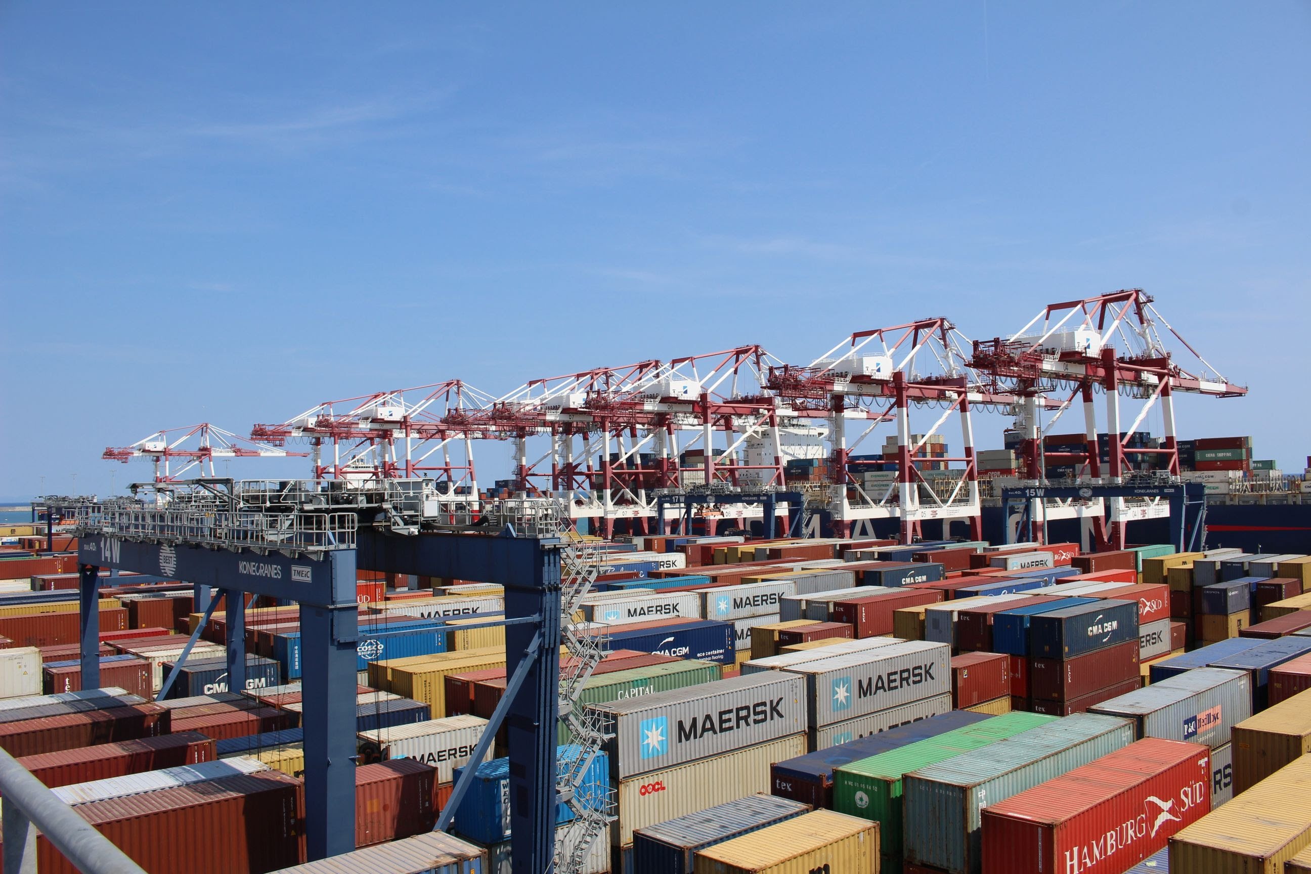 El tràfic de contenidors al Port segueix un 4,8% per sobre les dades del 2019