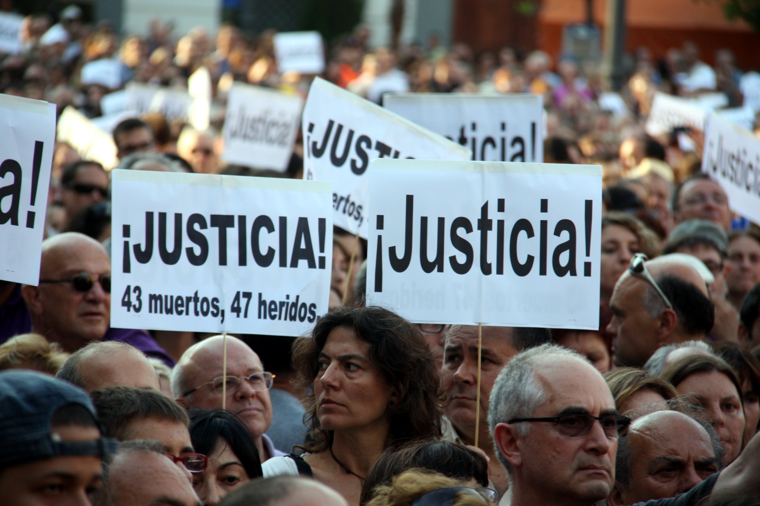 Ocho exdirectivos de Metro-València procesados por el accidente que causó 43 muertos