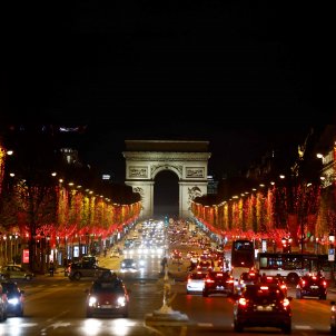 EuropaPress 3446653 23 november 2020 france paris the champs elysees avenue is lit up in red as
