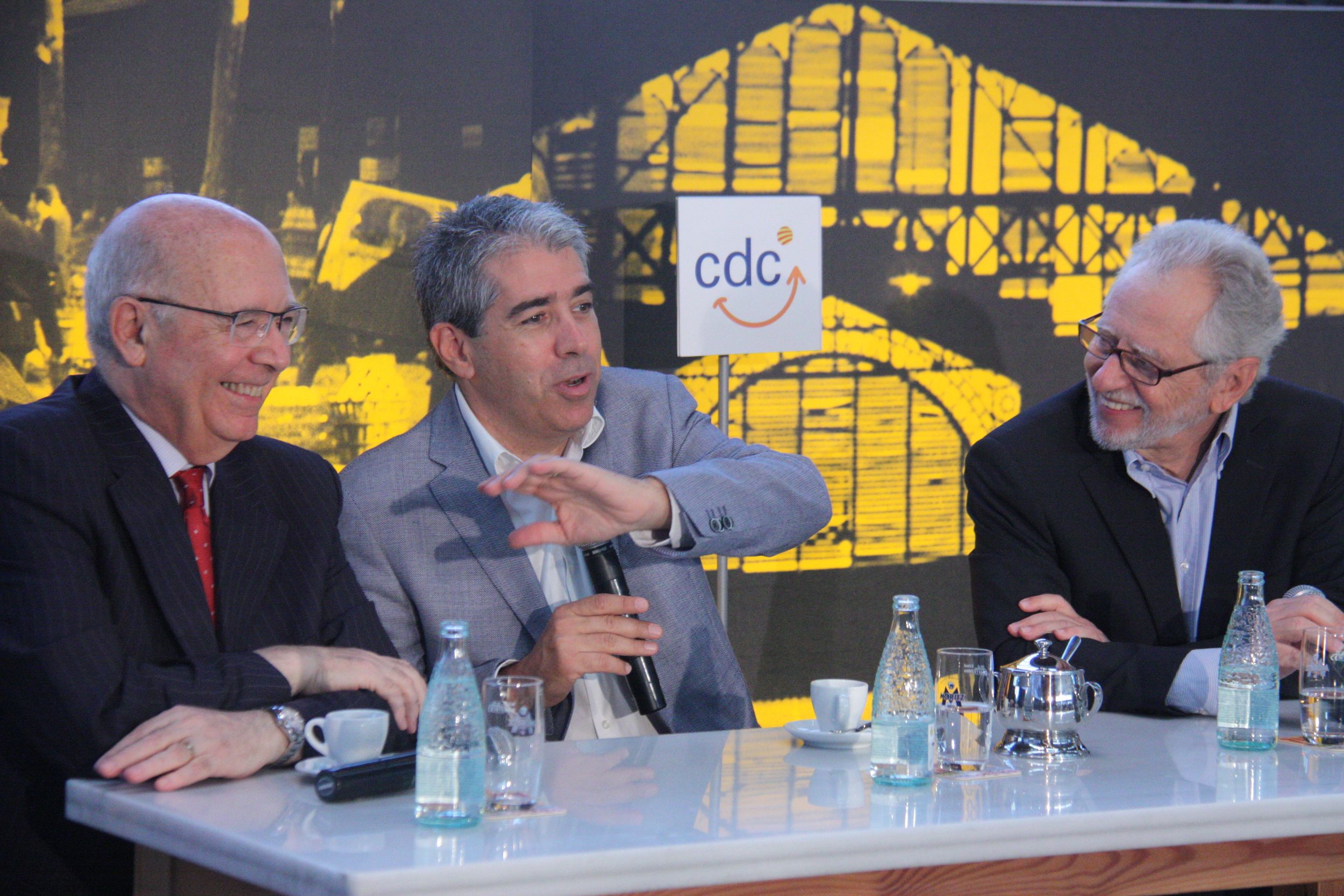 Homs acusa PP, PSOE i C's d’atiar l'anticatalanisme