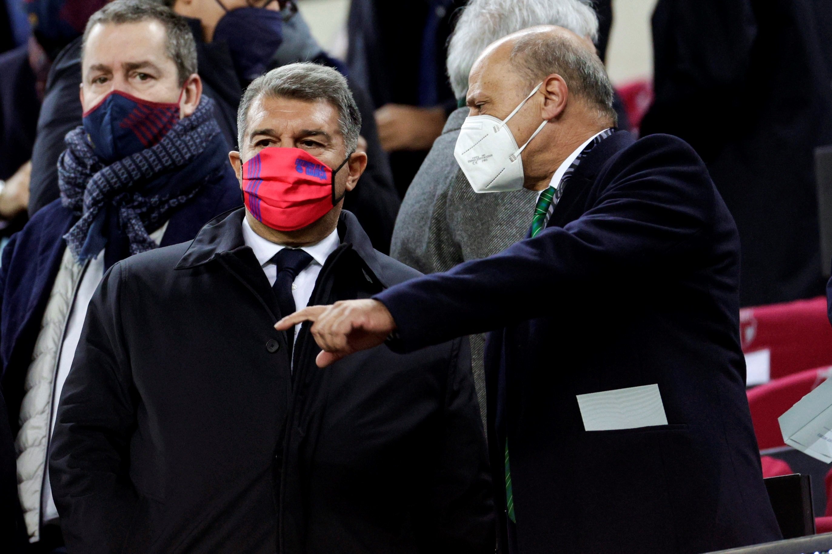 El Bayern de Munic negocia amb el jugador a l'esquena del Barça, Joan Laporta s'assabenta i va a la guerra