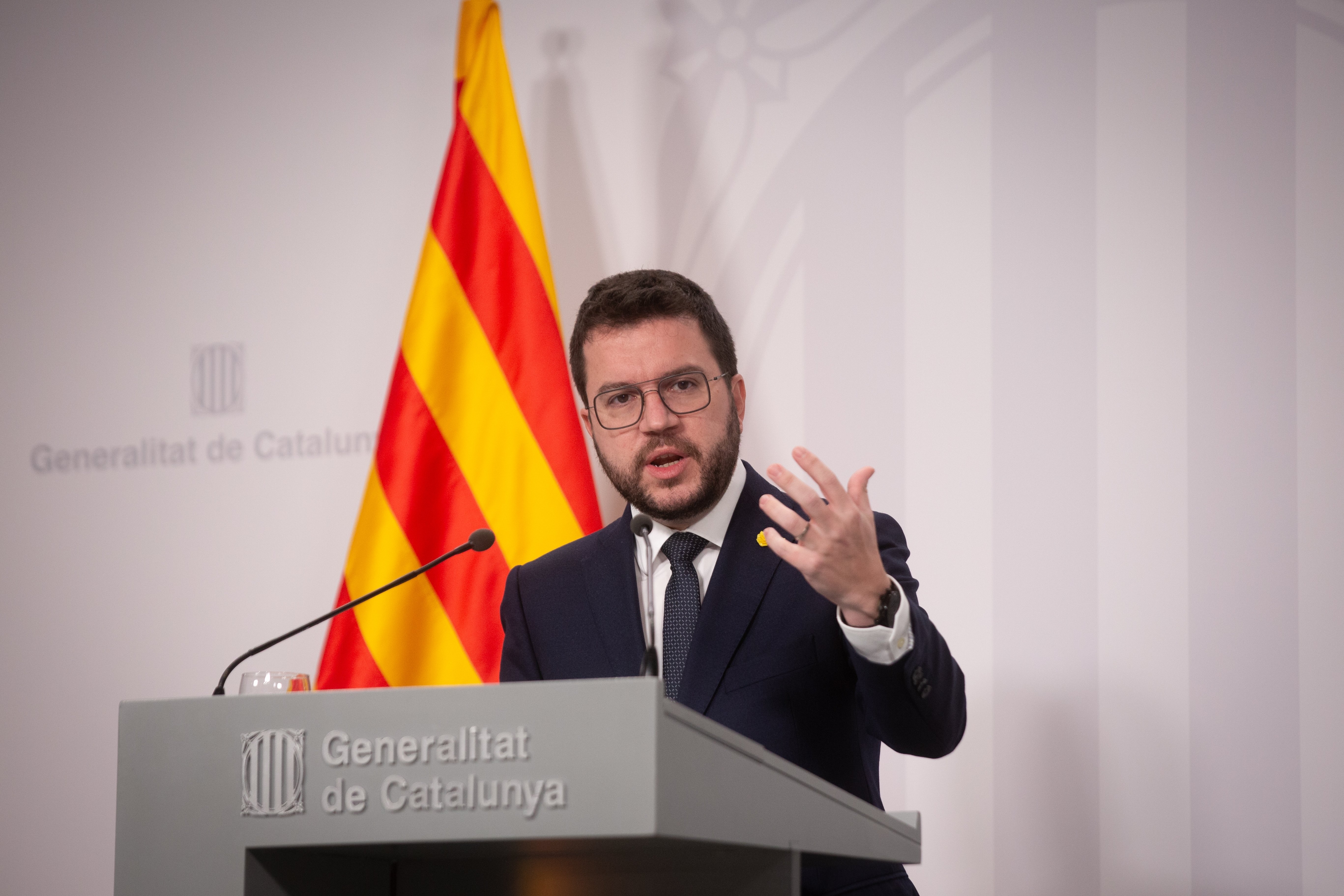 Aragonès reclama al Estado fondos covid y que aplique restricciones como Catalunya