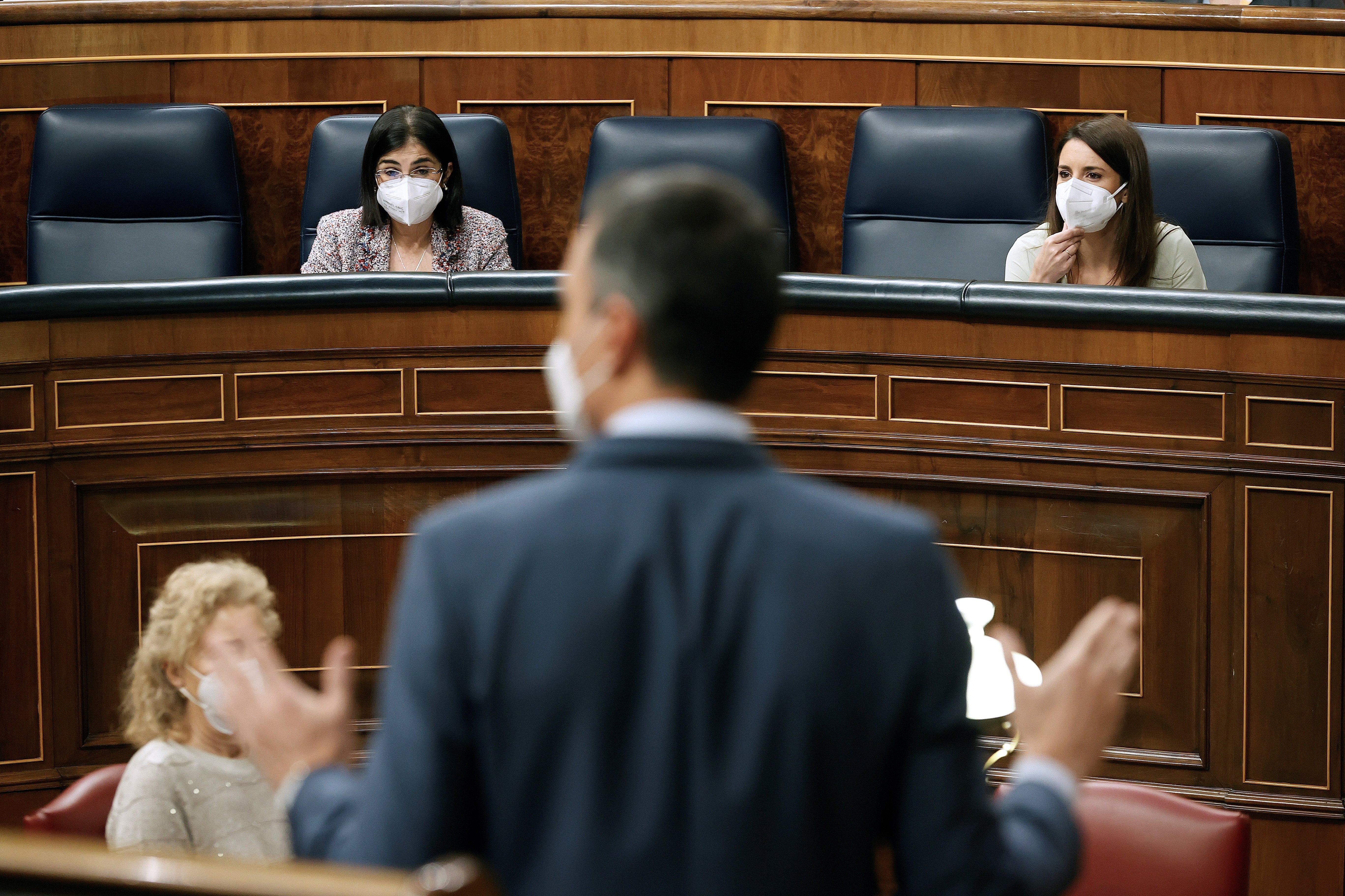 La obligación de la mascarilla en exteriores se podría estrellar en el Congreso