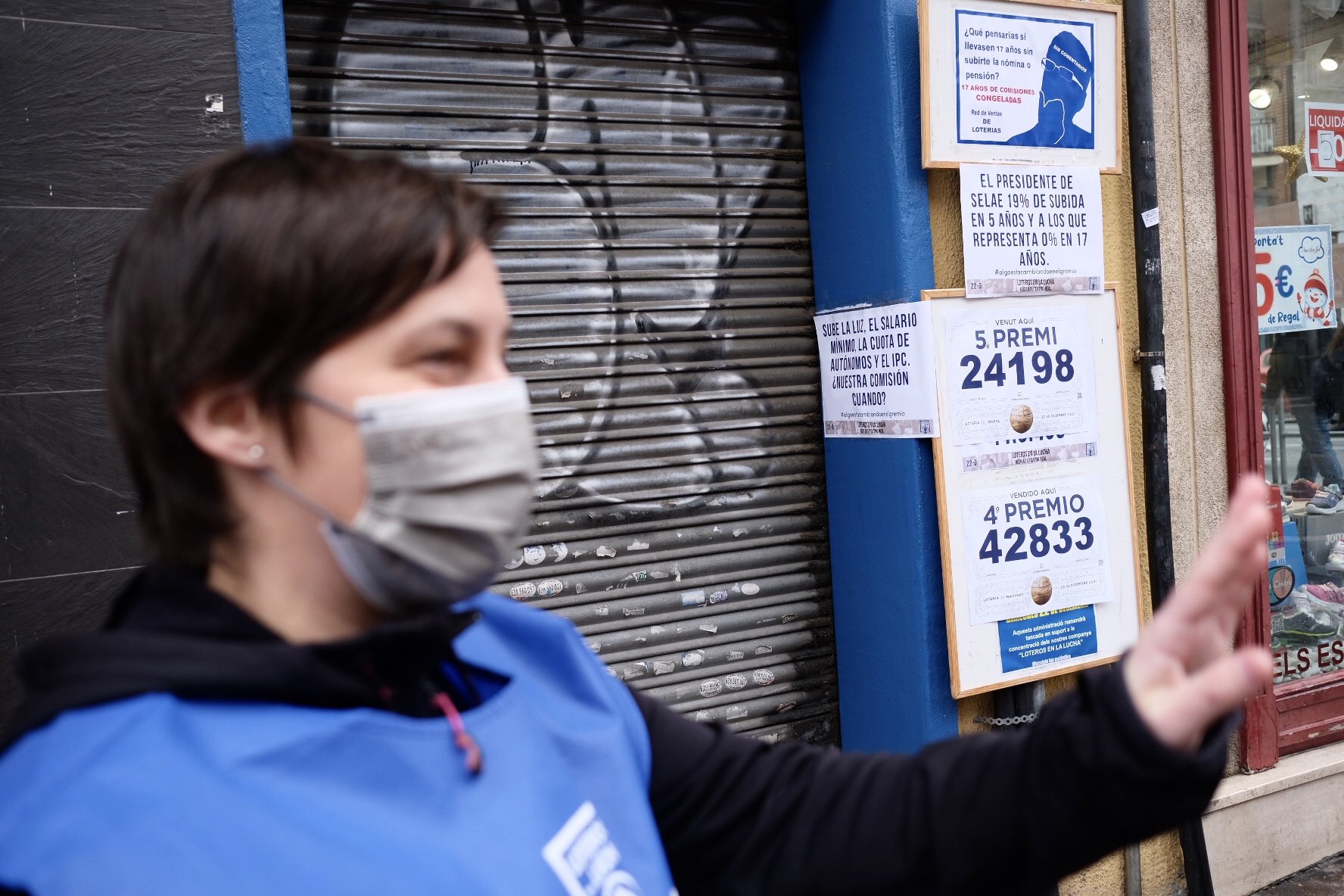 Loteria de Nadal | Alegria per partida doble en una administració de Barcelona