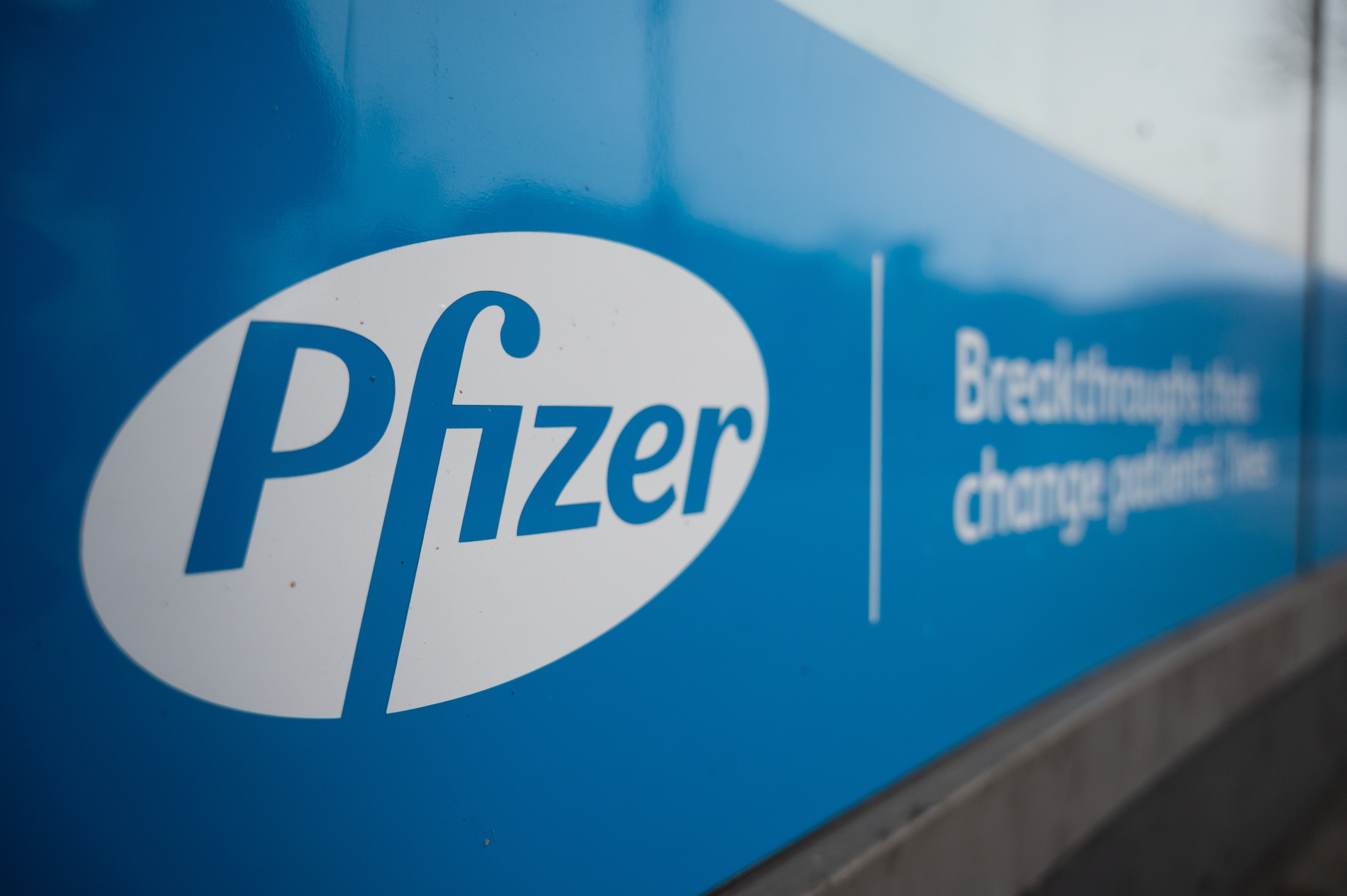 Els EUA autoritzen l'ús d'emergència de la pastilla de Pfizer contra la covid