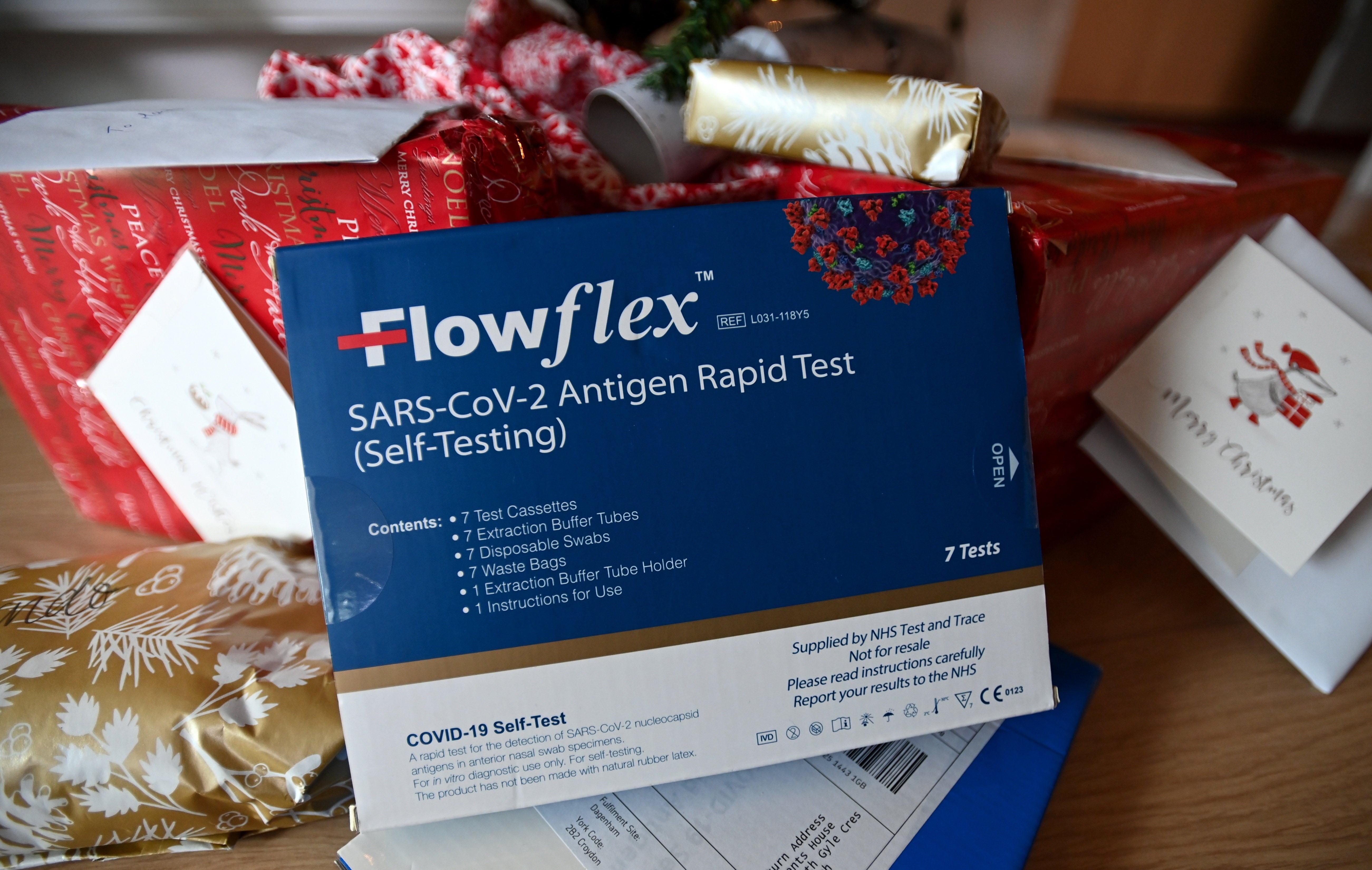 Haurien de ser gratuïts els tests d'antígens?