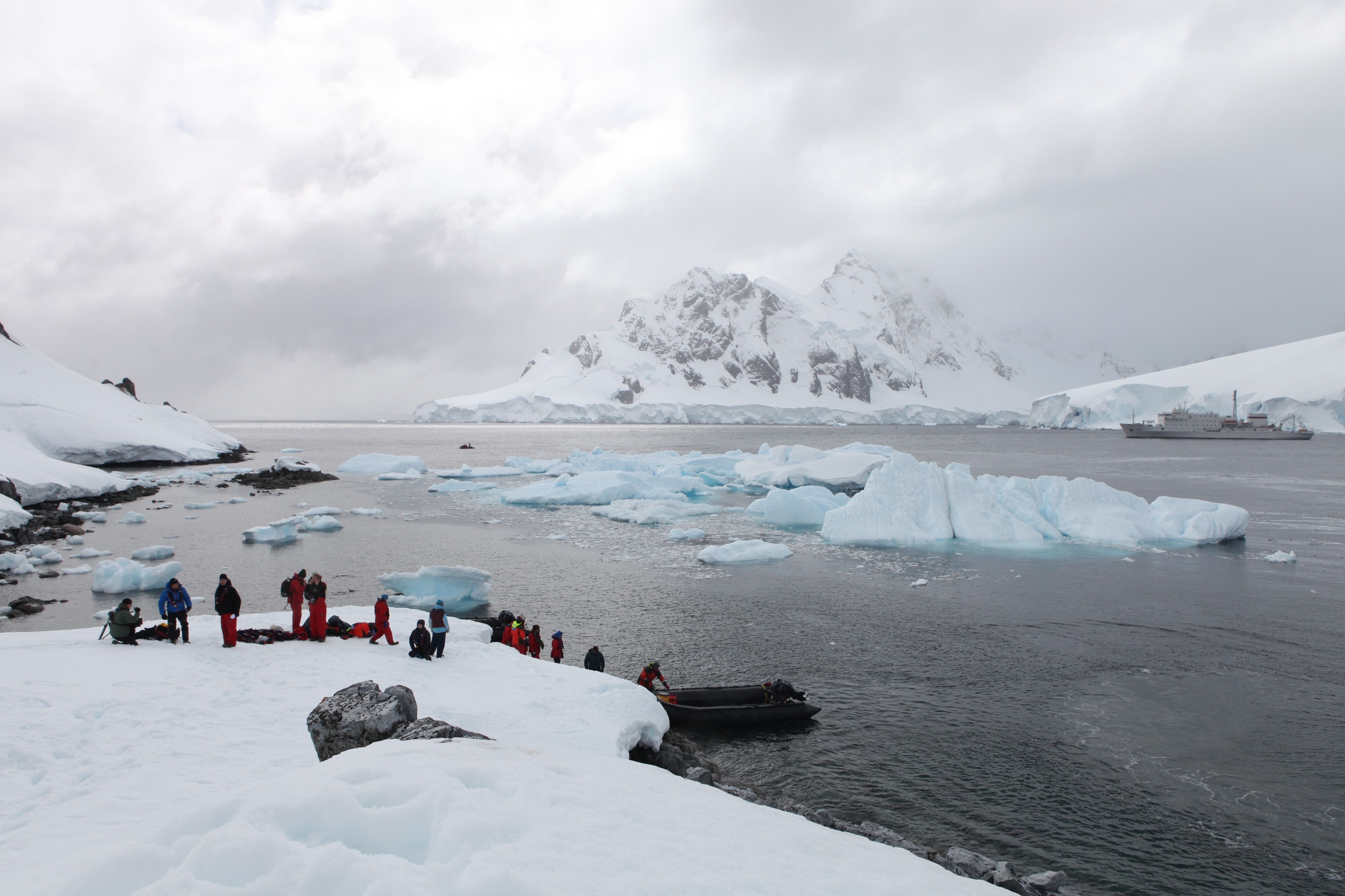 El boom de la Antártida: más turistas que científicos
