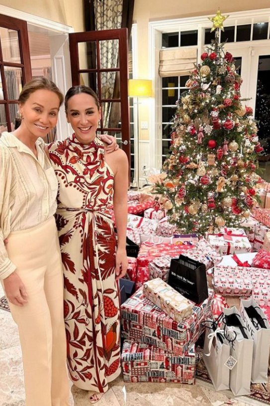 Isabel Preysler y Tamara Falcó regalos Navidad @tamara acuño