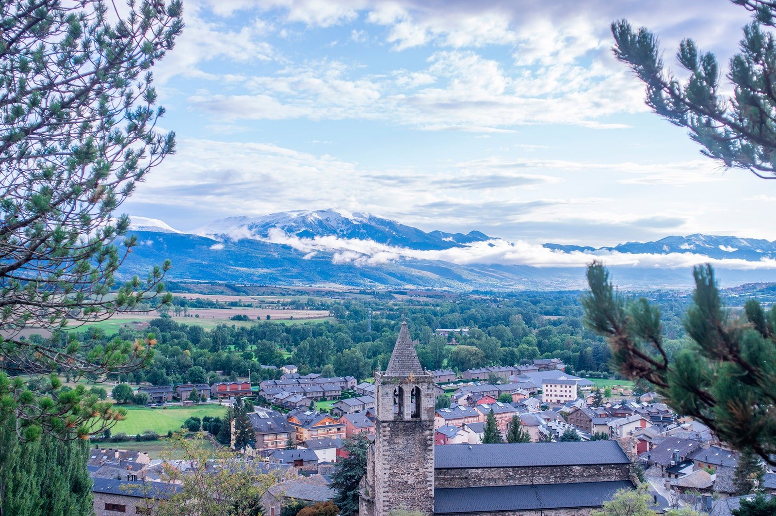 Alojamientos en Llívia para conocer un lugar pintoresco de los Pirineos