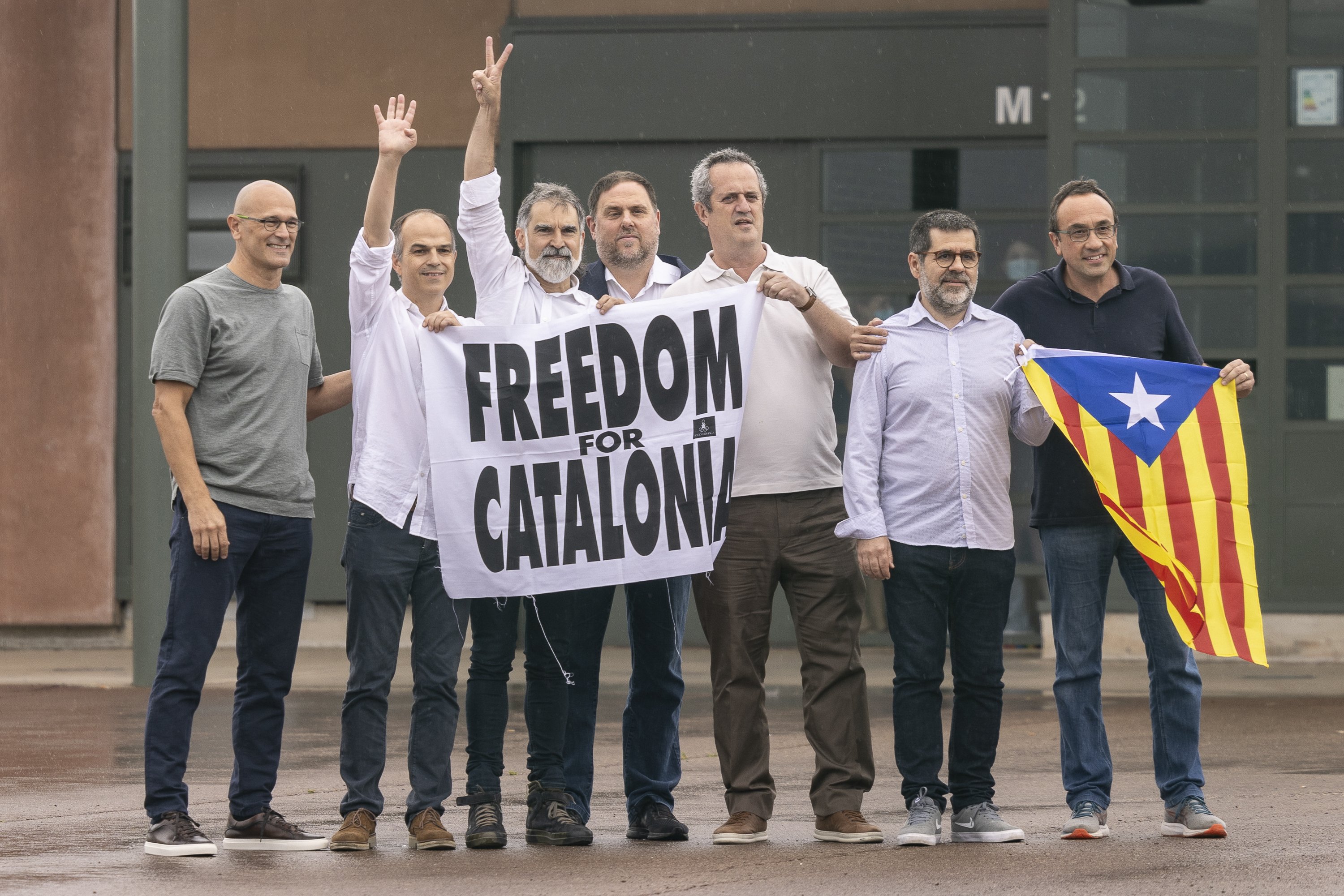 Los presos políticos plantan cara con "convicción" a la revisión de los indultos