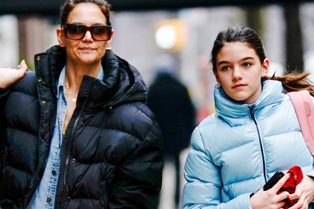 Katie Holmes i Suri/ Agencia