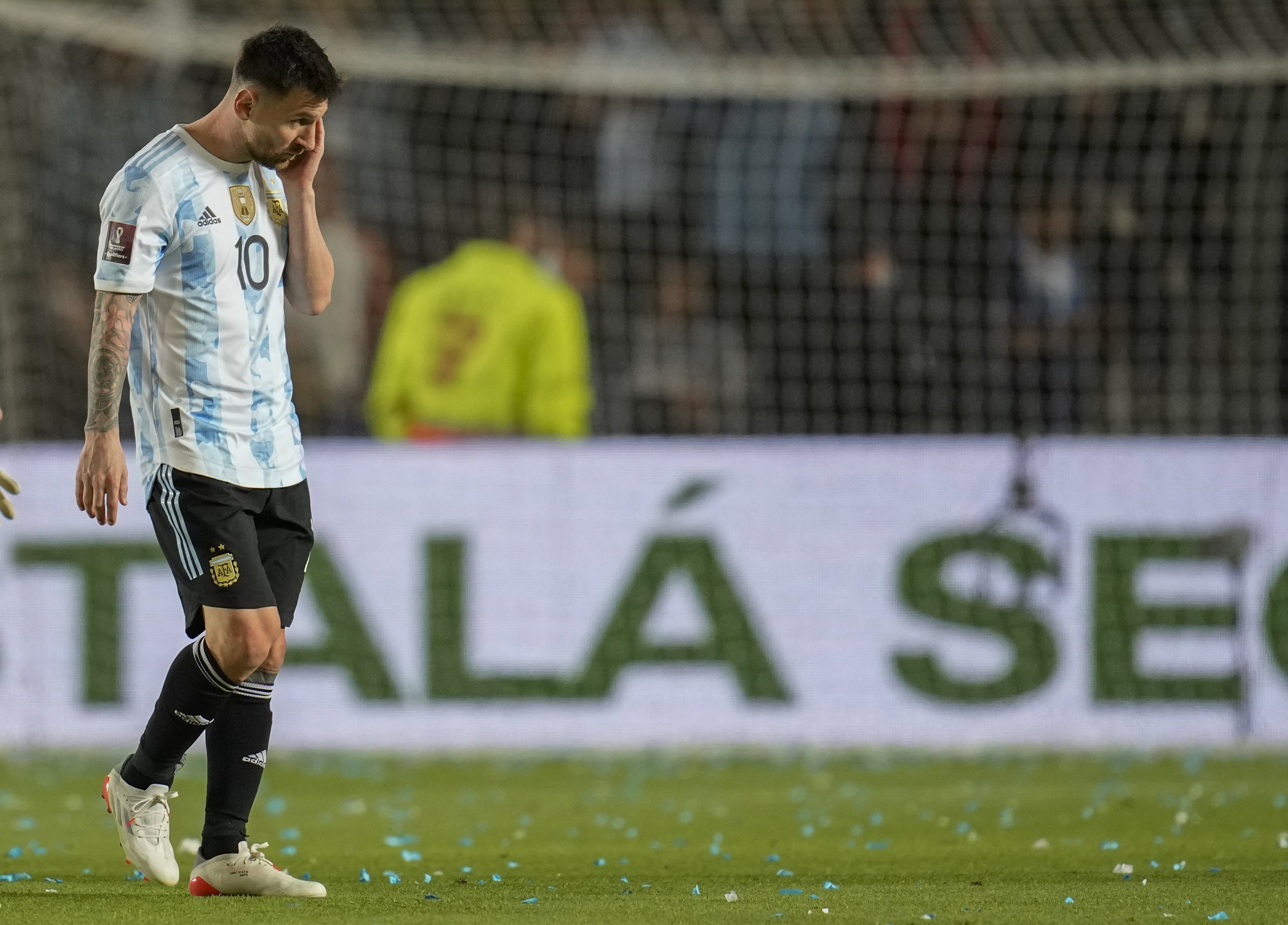 La peor pesadilla para Messi se confirma: Argentina se rompe y Scaloni, hundido a días del Mundial