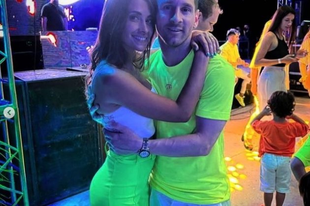 Leo Messi y Antonela Roccuzzo fluor party @leomessi