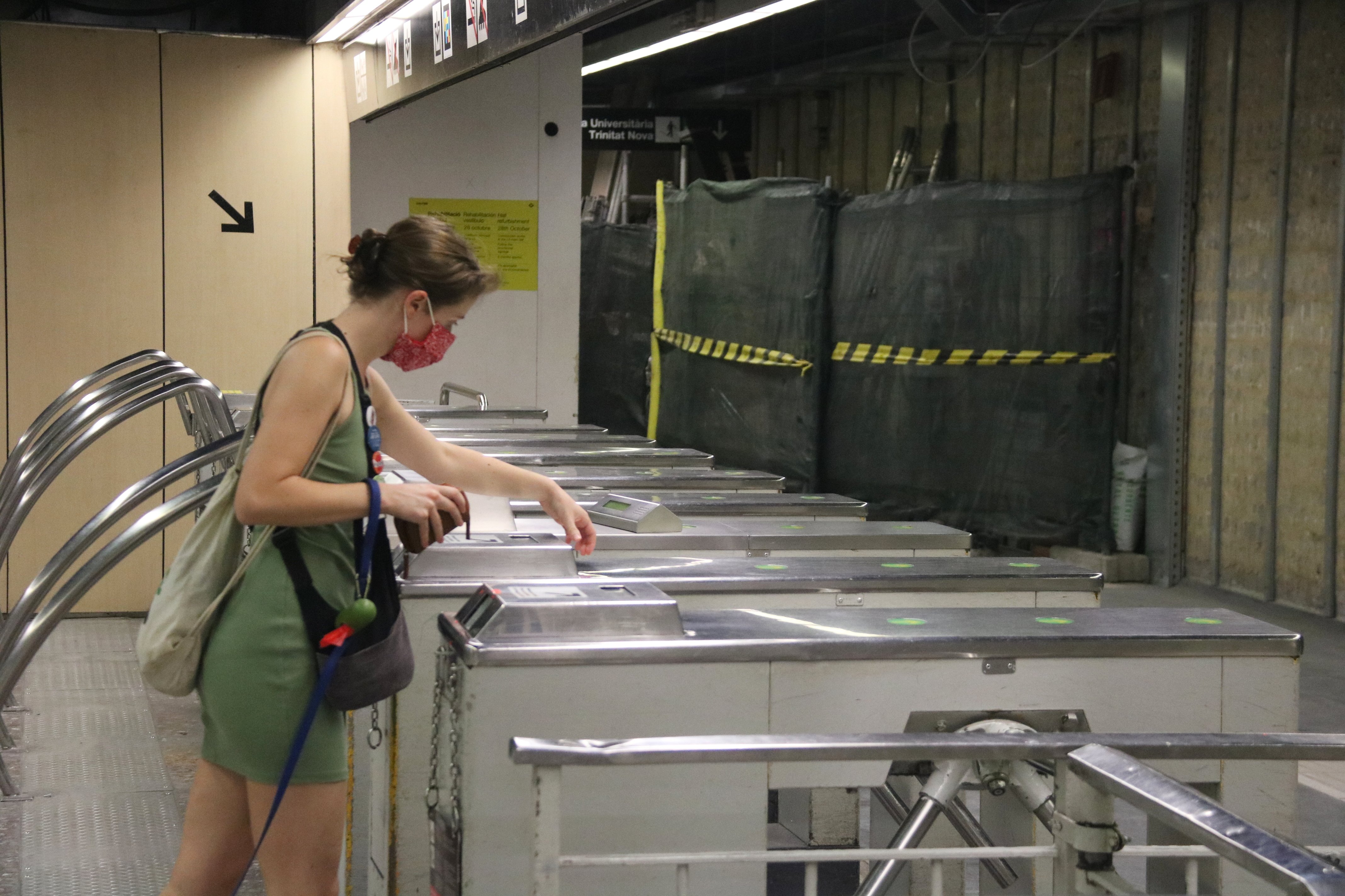 El metro no obrirà tota la nit aquest dissabte malgrat la fi del toc de queda