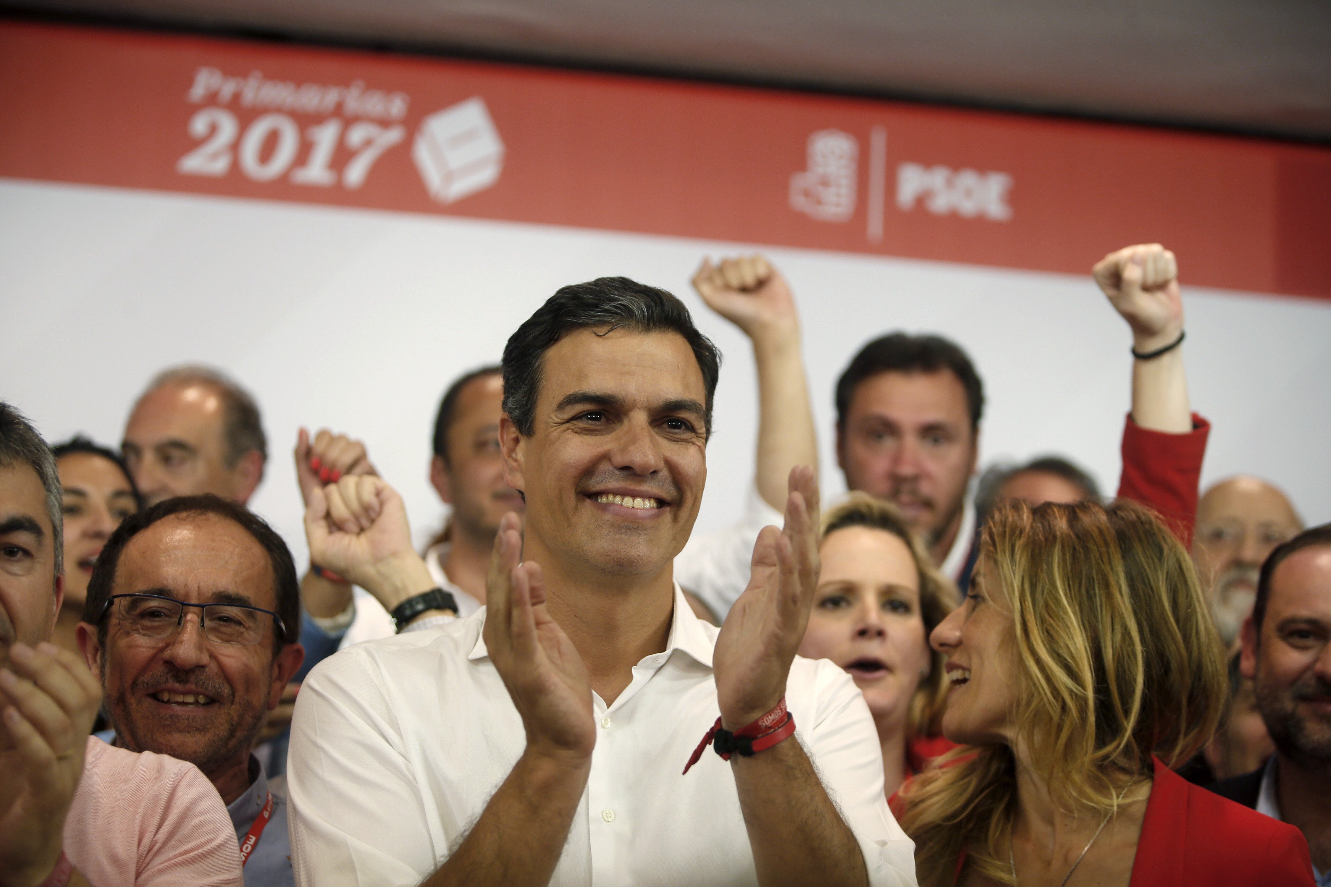 Sánchez afronta el congreso del PSOE con el reto de acercarse a Podemos