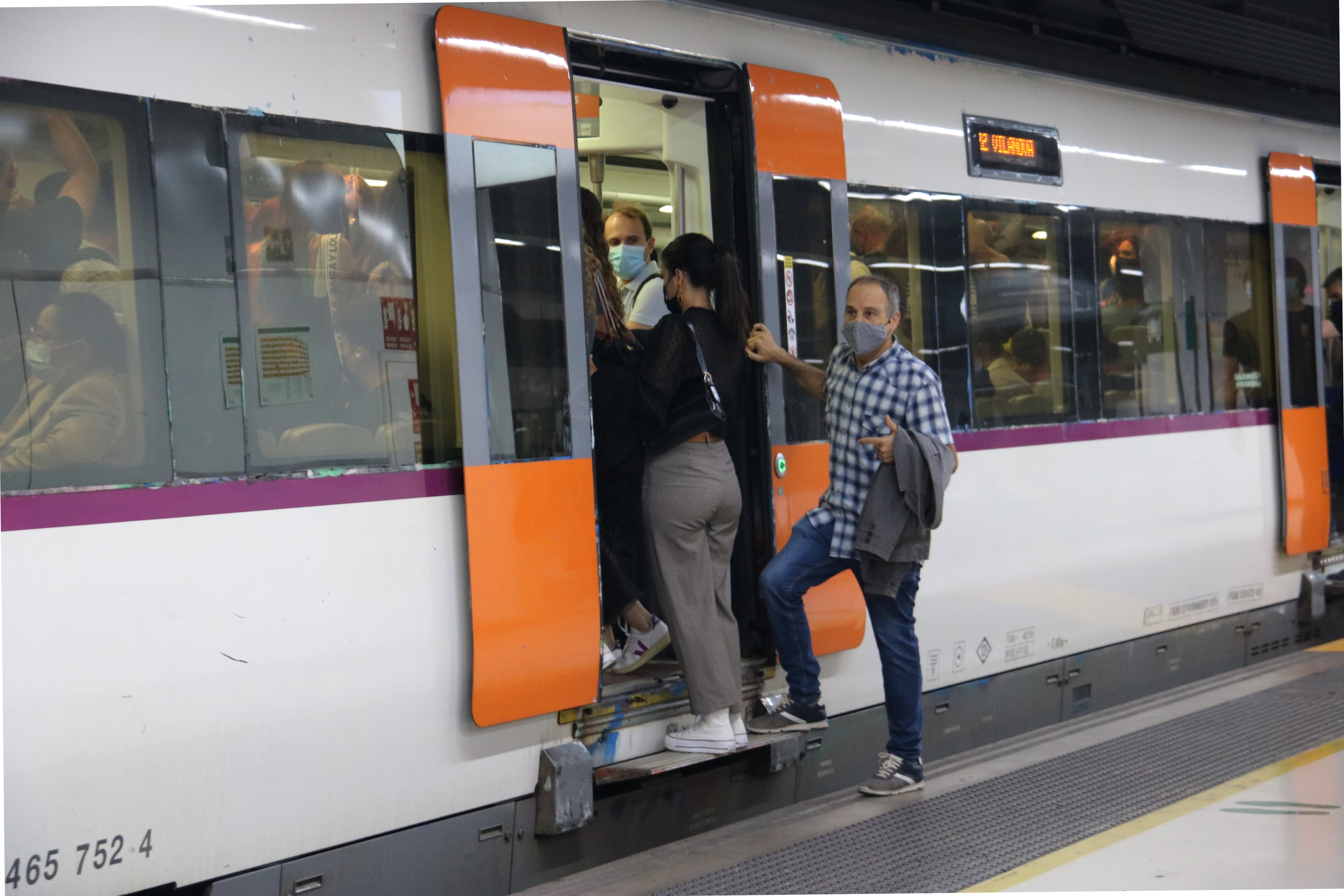 Problemas en Rodalies por la covid: cancelan entre 20 y 30 trenes al día