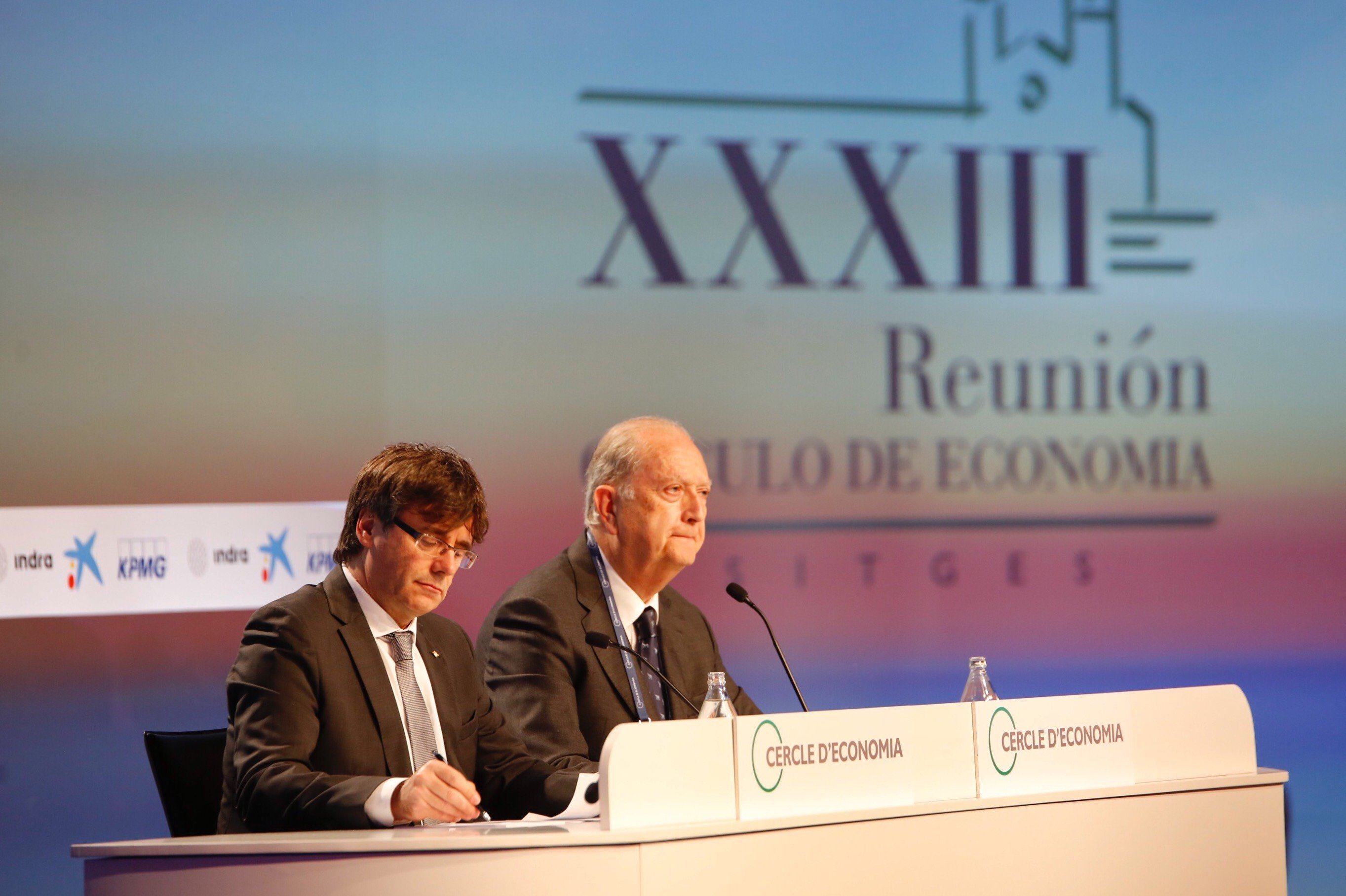 El Círculo de Economía se salta la junta y exige elecciones inmediatas a Puigdemont