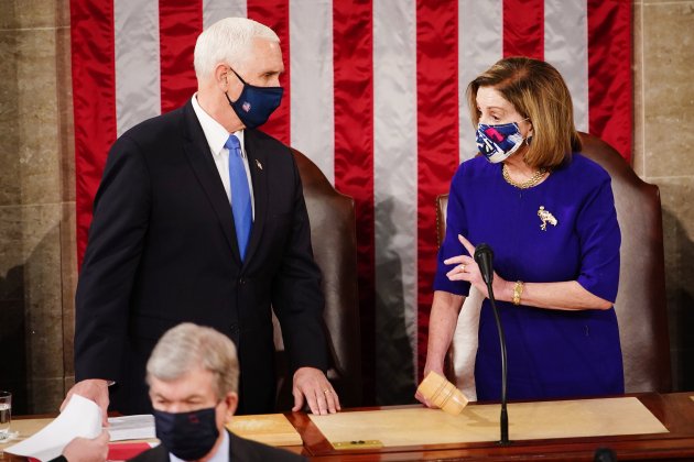 estados unidos vicepresidente mike pence portavoz congreso nancy pelosi efe