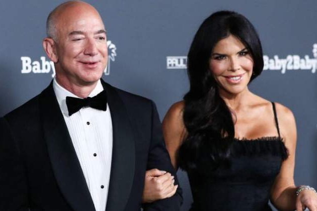 Jeff Bezos y Lauren Sánchez/ Agencia