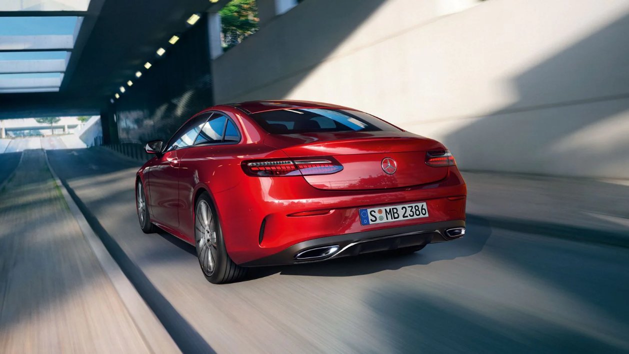 El deportivo top ventas a nivel mundial es mucho más barato que el Mercedes Clase E Coupé