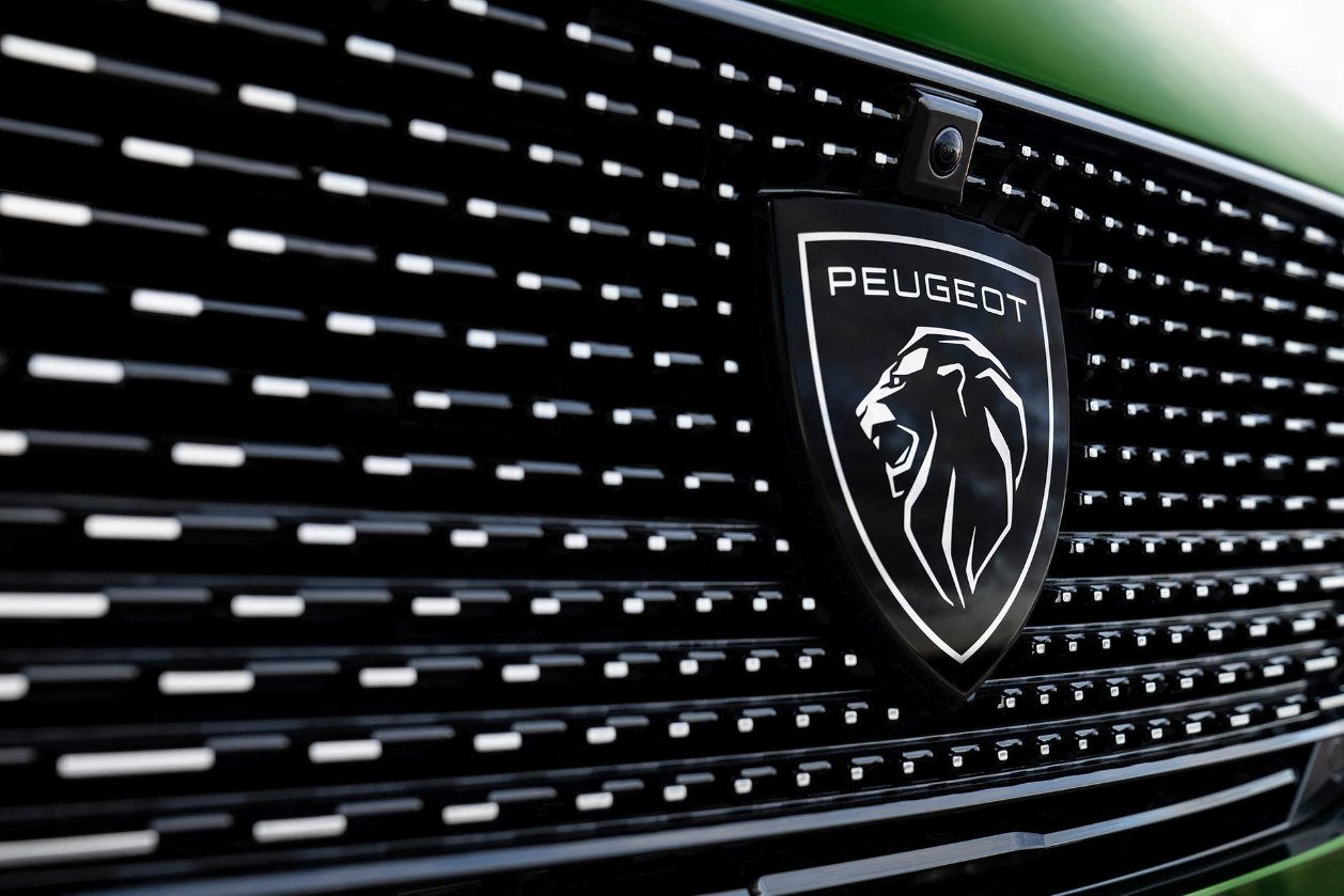 Aquest Peugeot, sense ser un SUV, arrasa a Espanya
